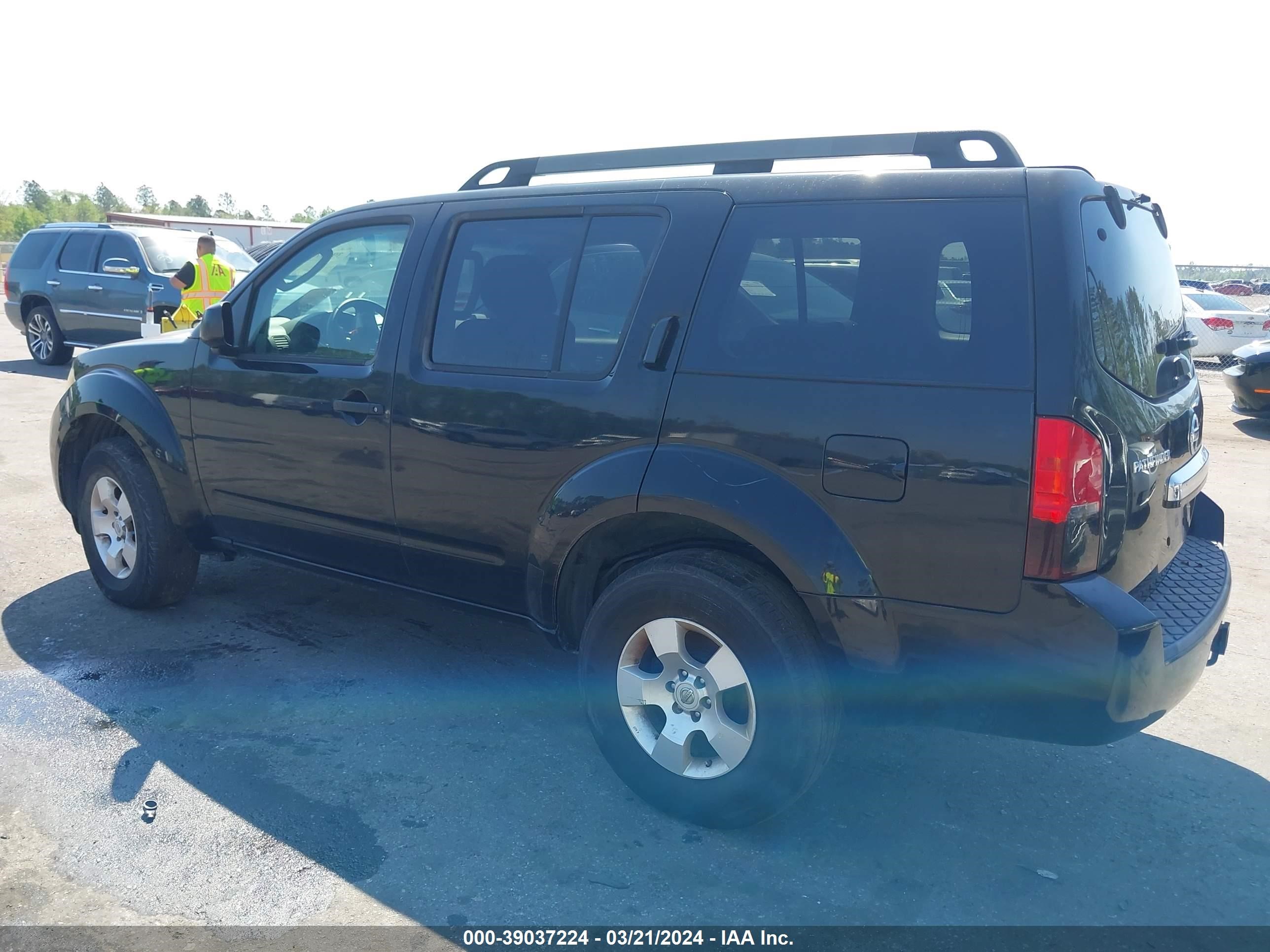 Photo 2 VIN: 5N1AR18B38C662134 - NISSAN PATHFINDER 