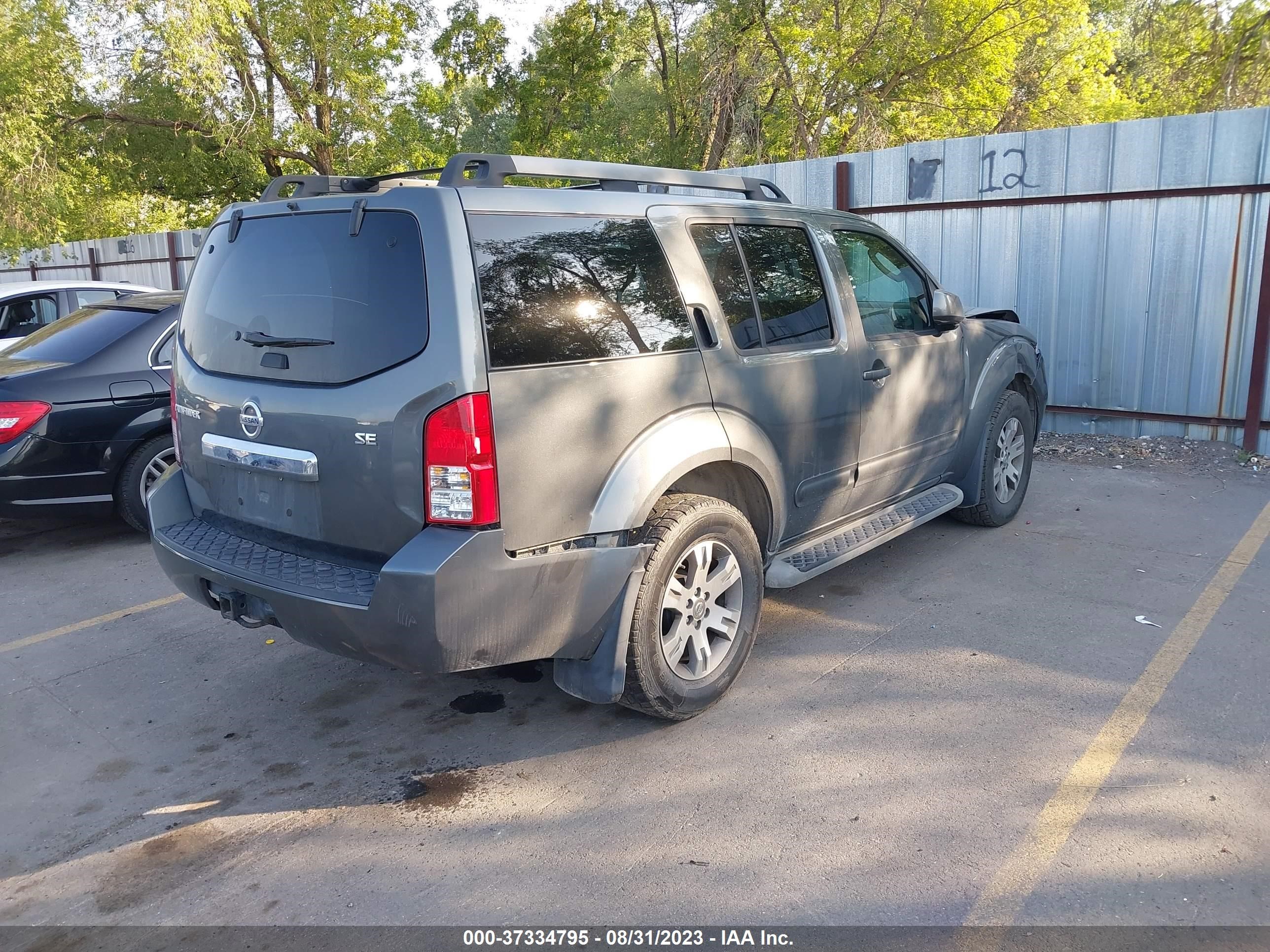 Photo 3 VIN: 5N1AR18B39C616577 - NISSAN PATHFINDER 