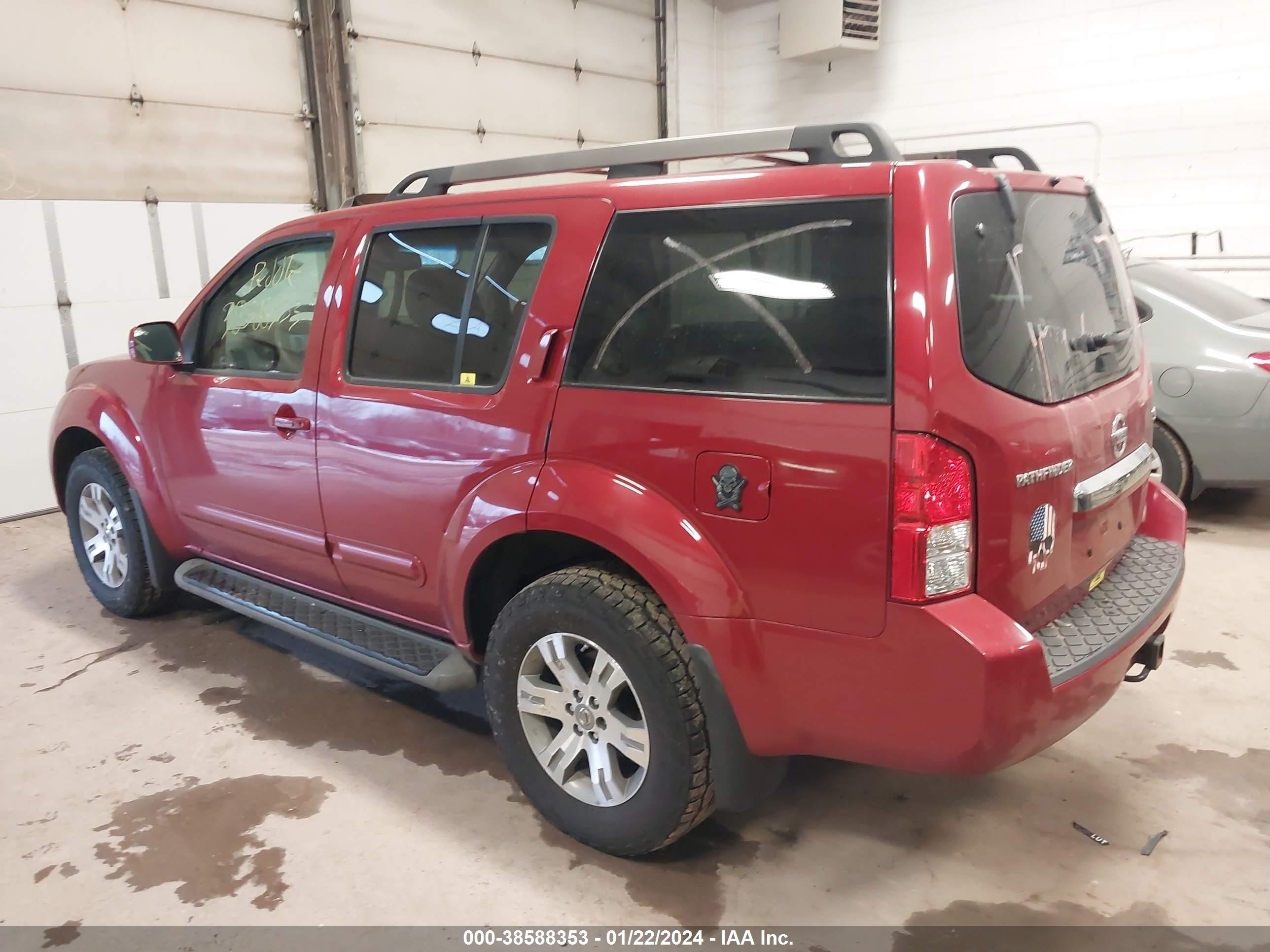 Photo 2 VIN: 5N1AR18B69C617173 - NISSAN PATHFINDER 