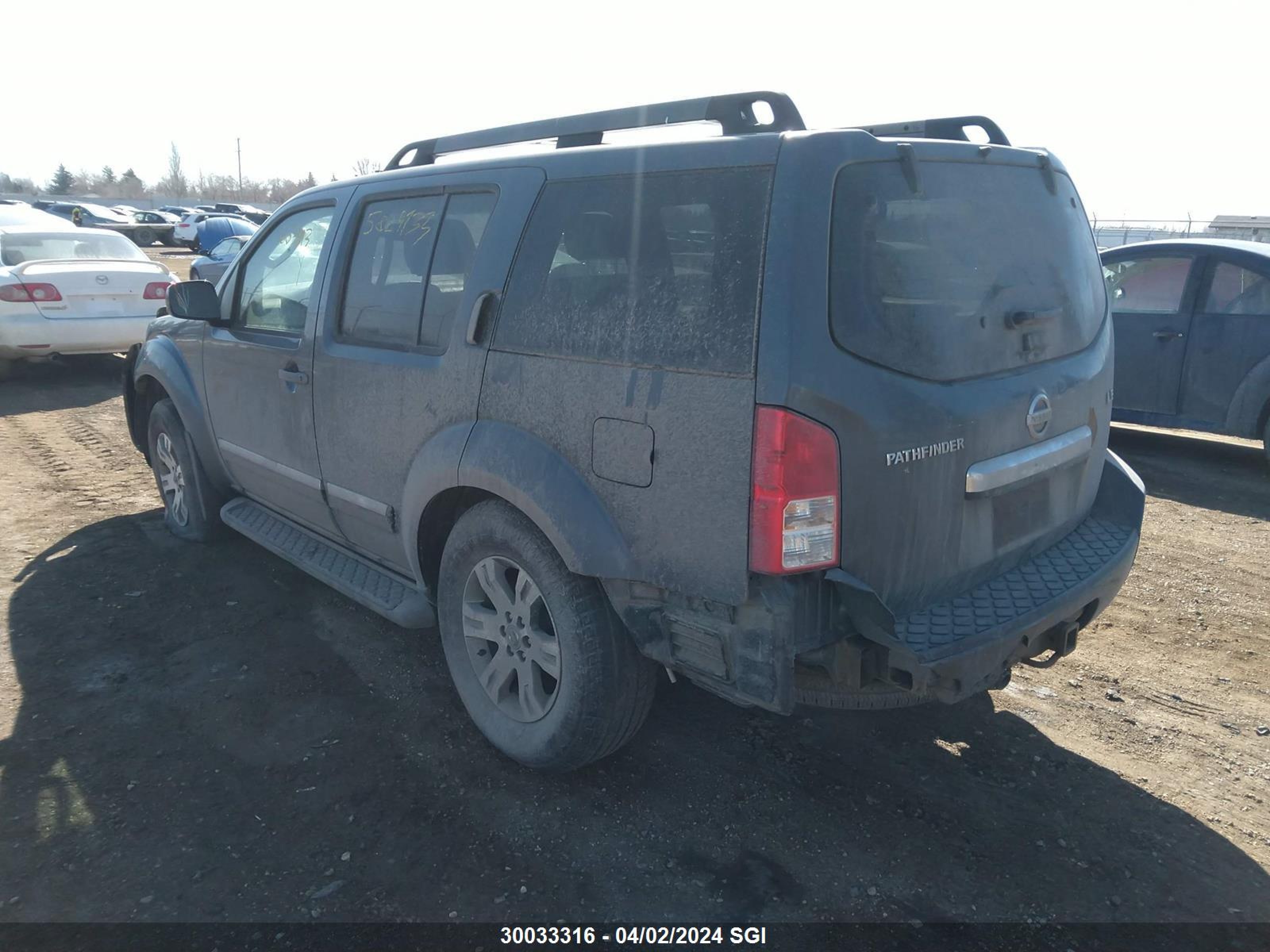 Photo 2 VIN: 5N1AR18BX8C603193 - NISSAN PATHFINDER 