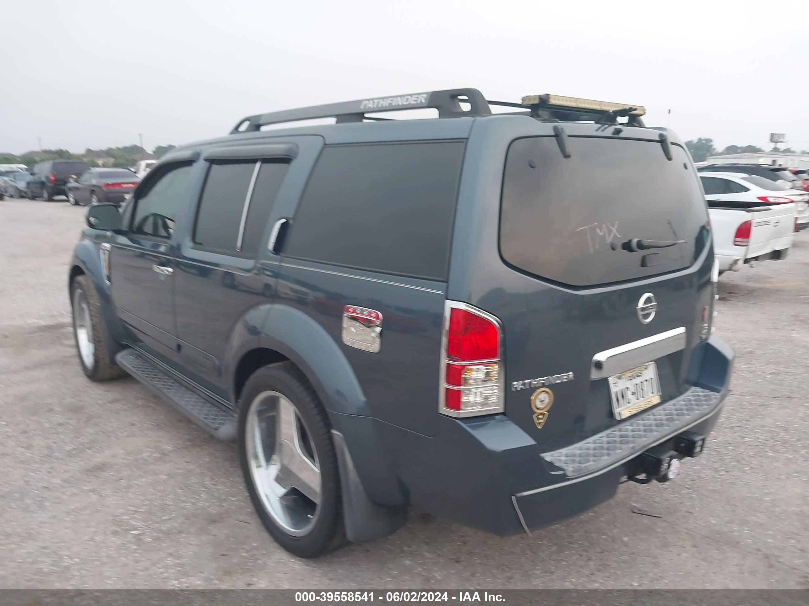 Photo 2 VIN: 5N1AR18U05C790716 - NISSAN PATHFINDER 