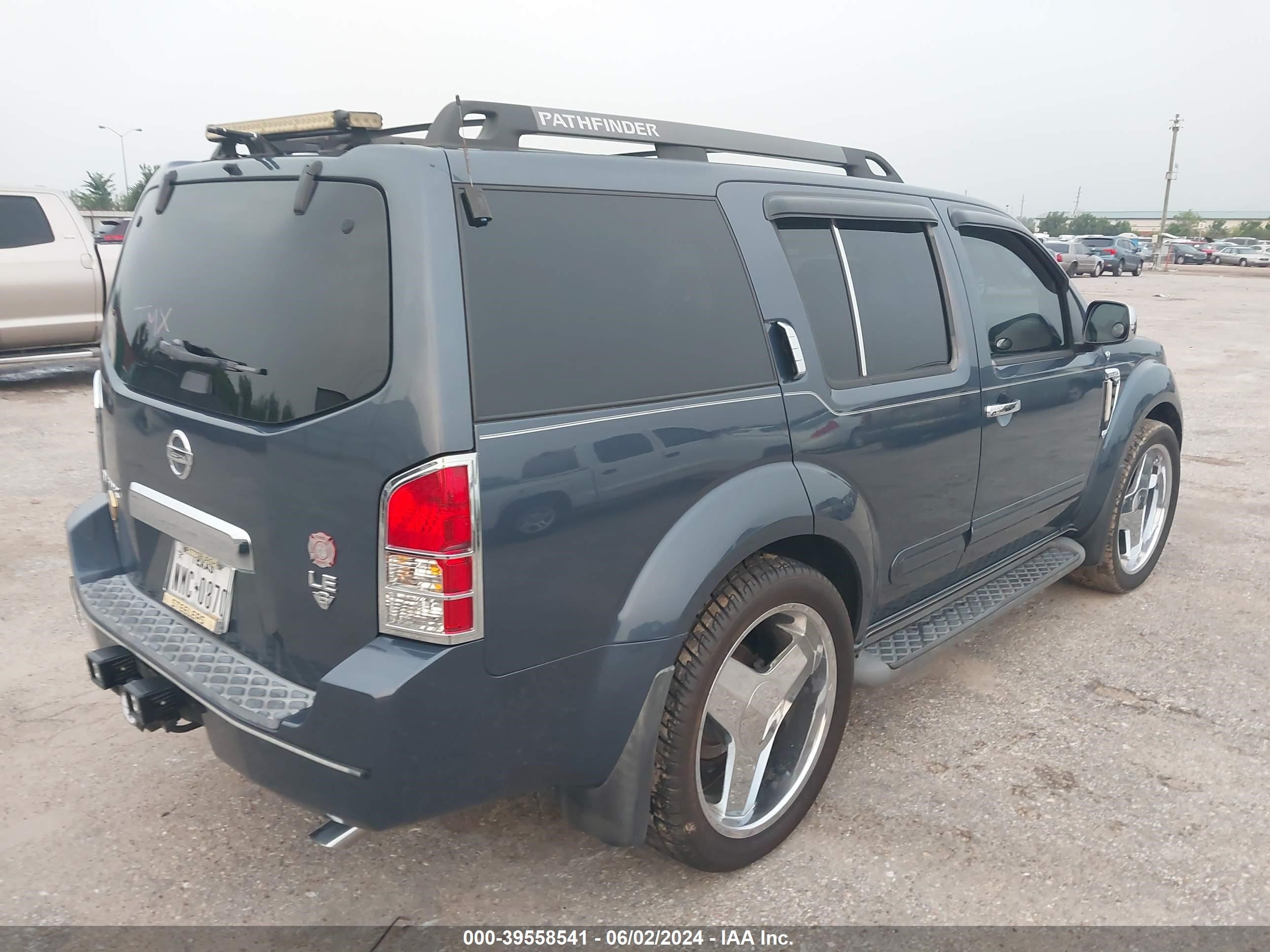 Photo 3 VIN: 5N1AR18U05C790716 - NISSAN PATHFINDER 