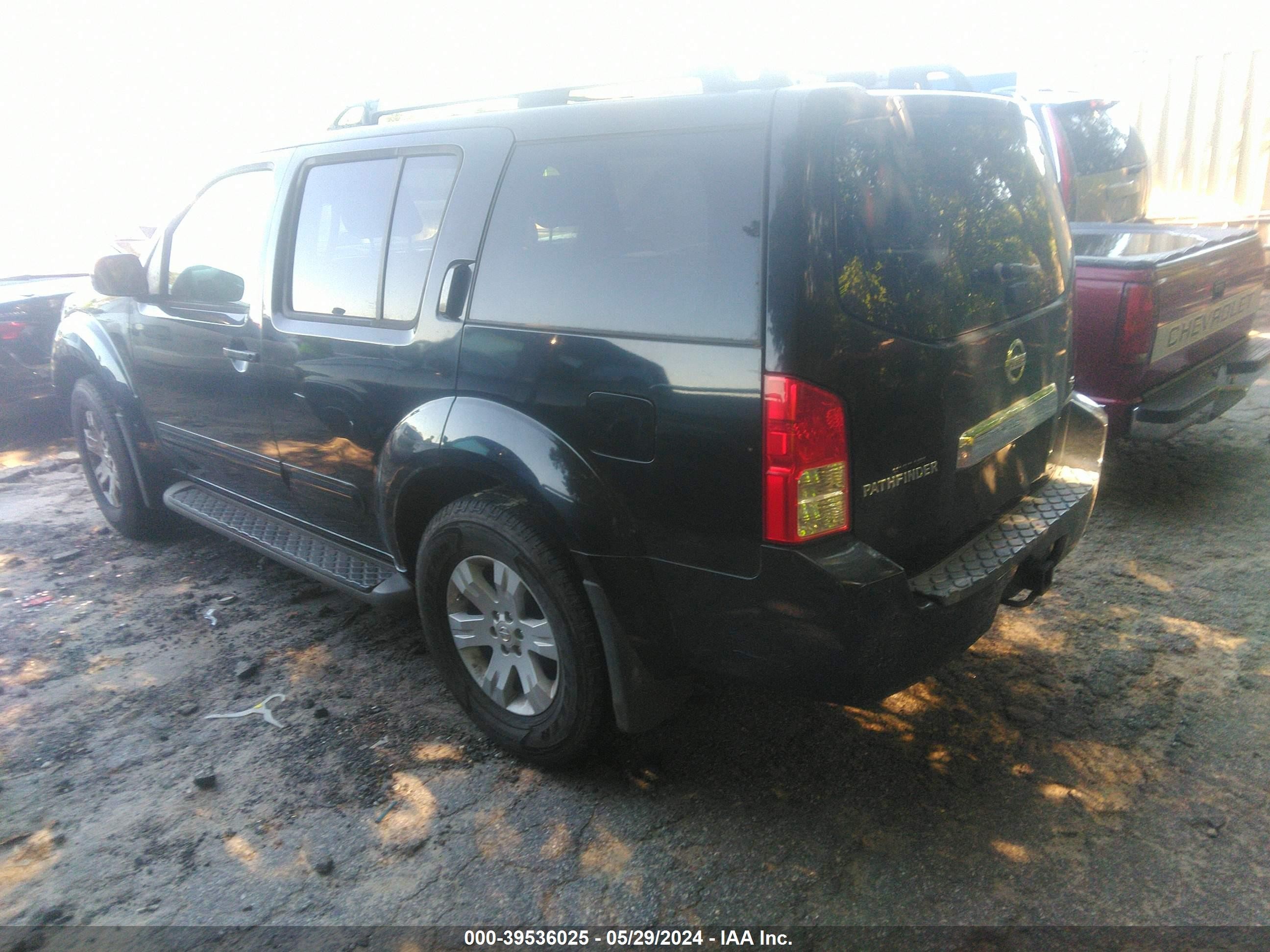 Photo 2 VIN: 5N1AR18U15C772726 - NISSAN PATHFINDER 