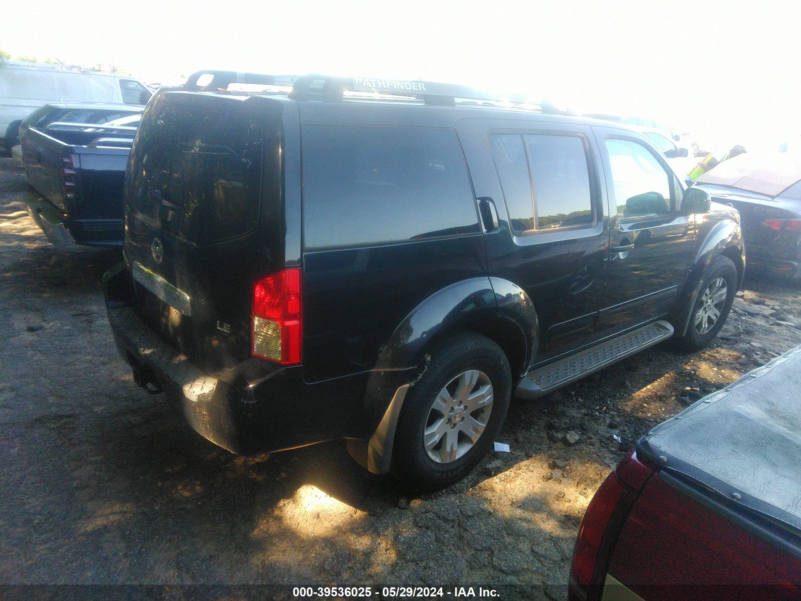 Photo 3 VIN: 5N1AR18U15C772726 - NISSAN PATHFINDER 