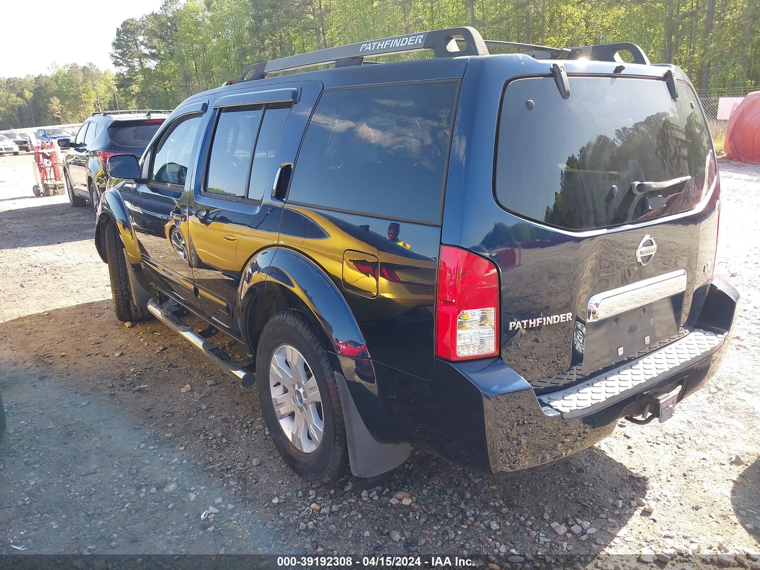 Photo 2 VIN: 5N1AR18U16C641815 - NISSAN PATHFINDER 