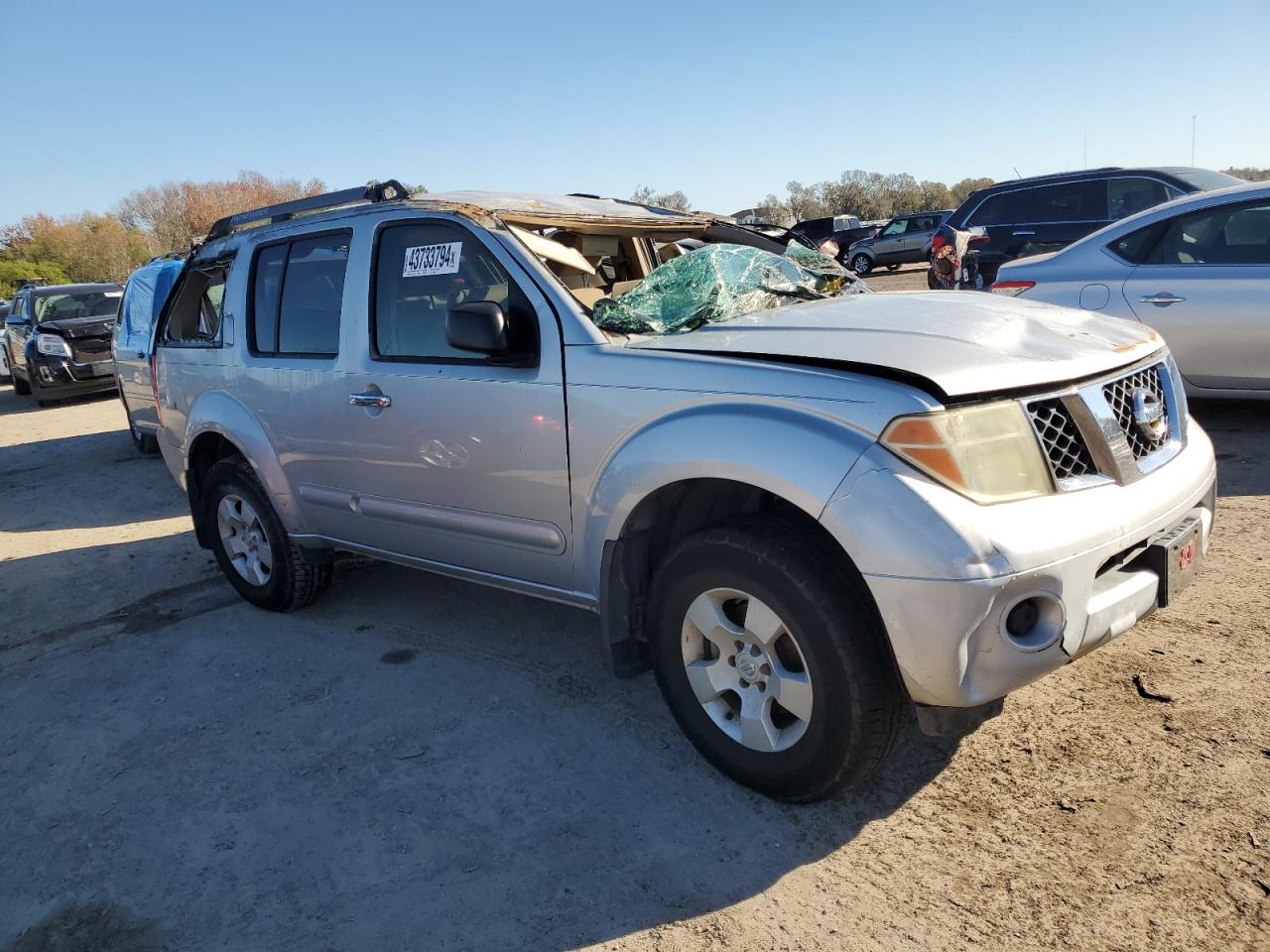 Photo 3 VIN: 5N1AR18U25C737046 - NISSAN PATHFINDER 