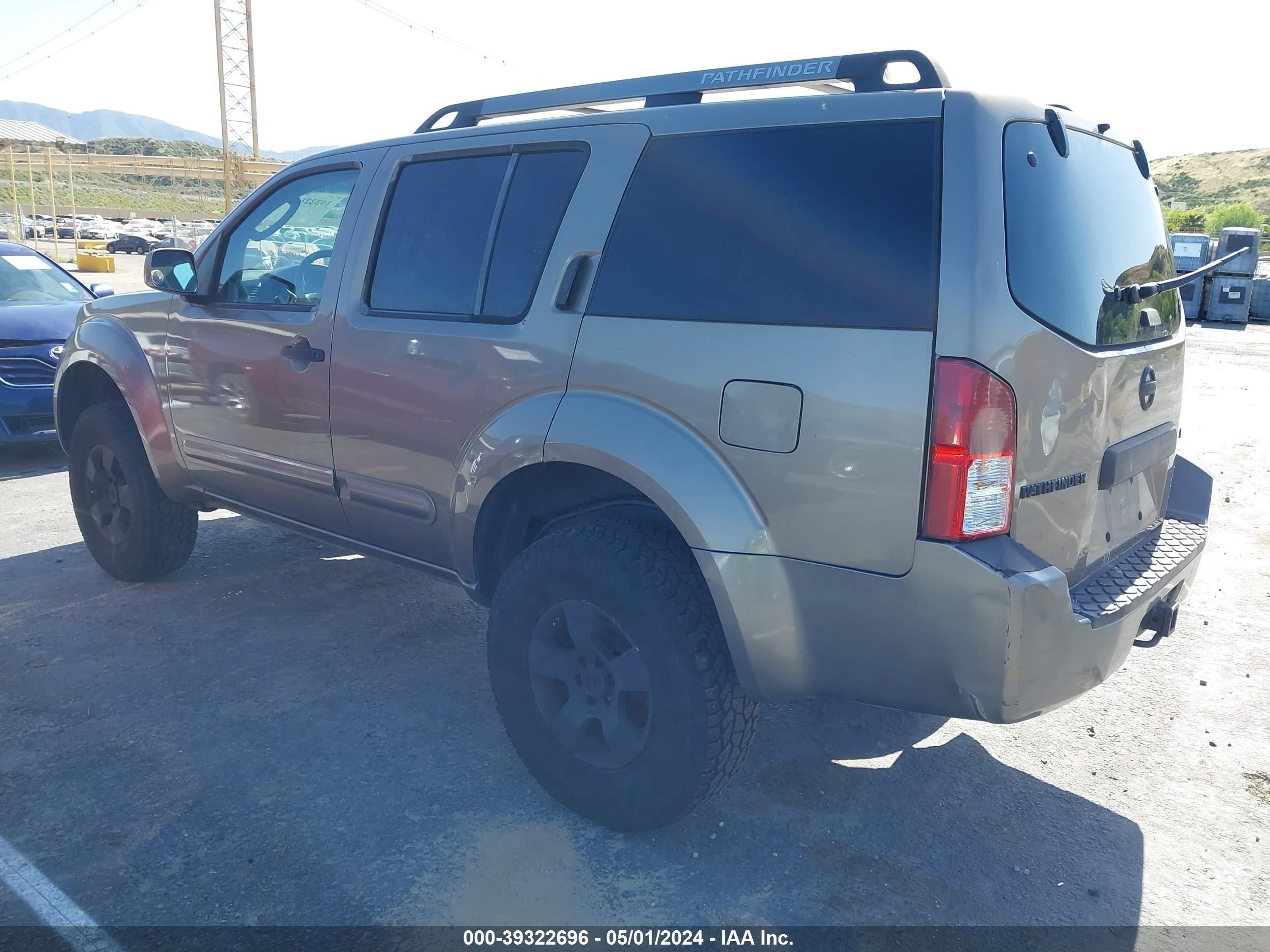 Photo 2 VIN: 5N1AR18U25C761802 - NISSAN PATHFINDER 