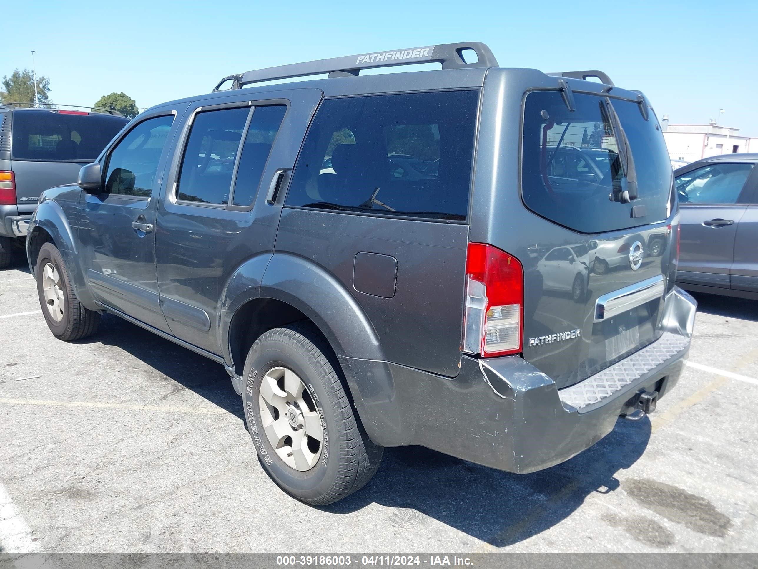 Photo 2 VIN: 5N1AR18U55C786774 - NISSAN PATHFINDER 