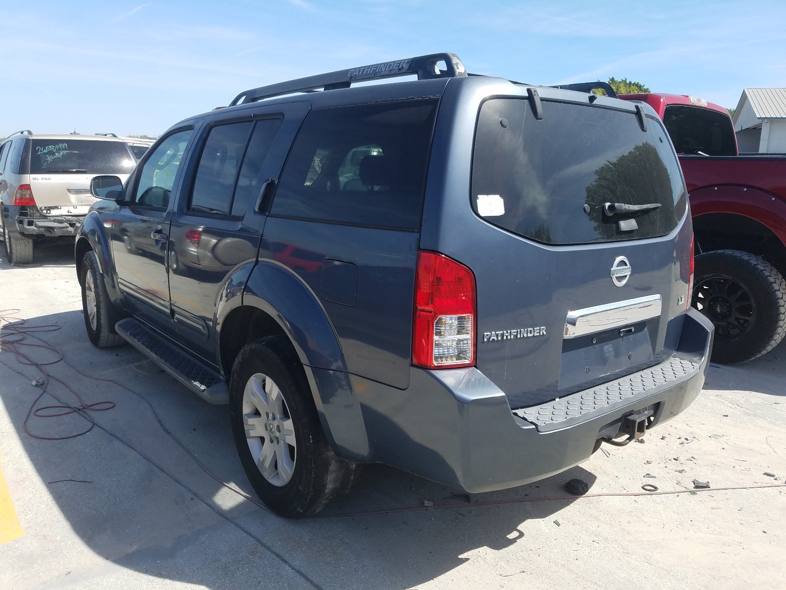 Photo 2 VIN: 5N1AR18U65C737888 - NISSAN PATHFINDER 