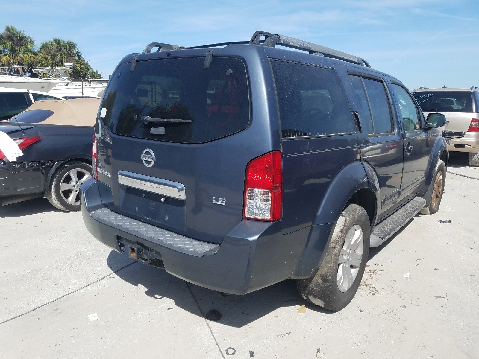 Photo 3 VIN: 5N1AR18U65C737888 - NISSAN PATHFINDER 