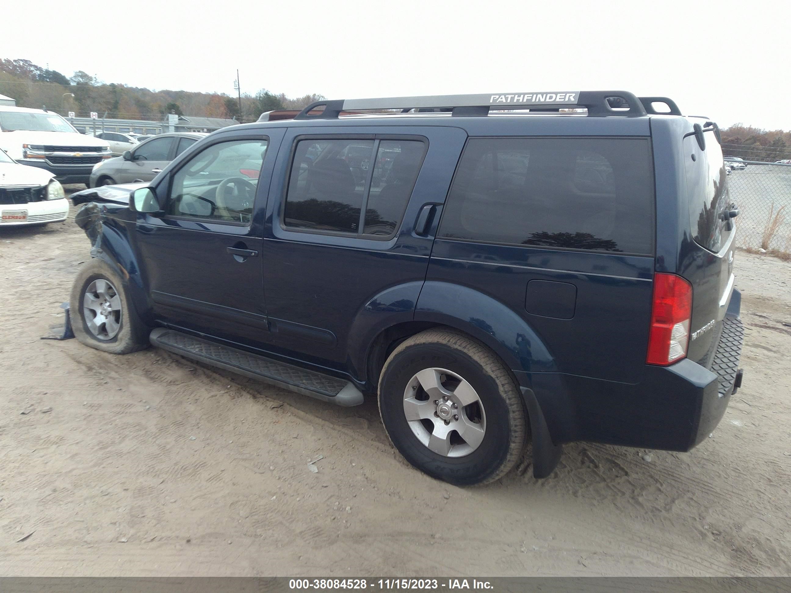 Photo 2 VIN: 5N1AR18U67C629287 - NISSAN PATHFINDER 