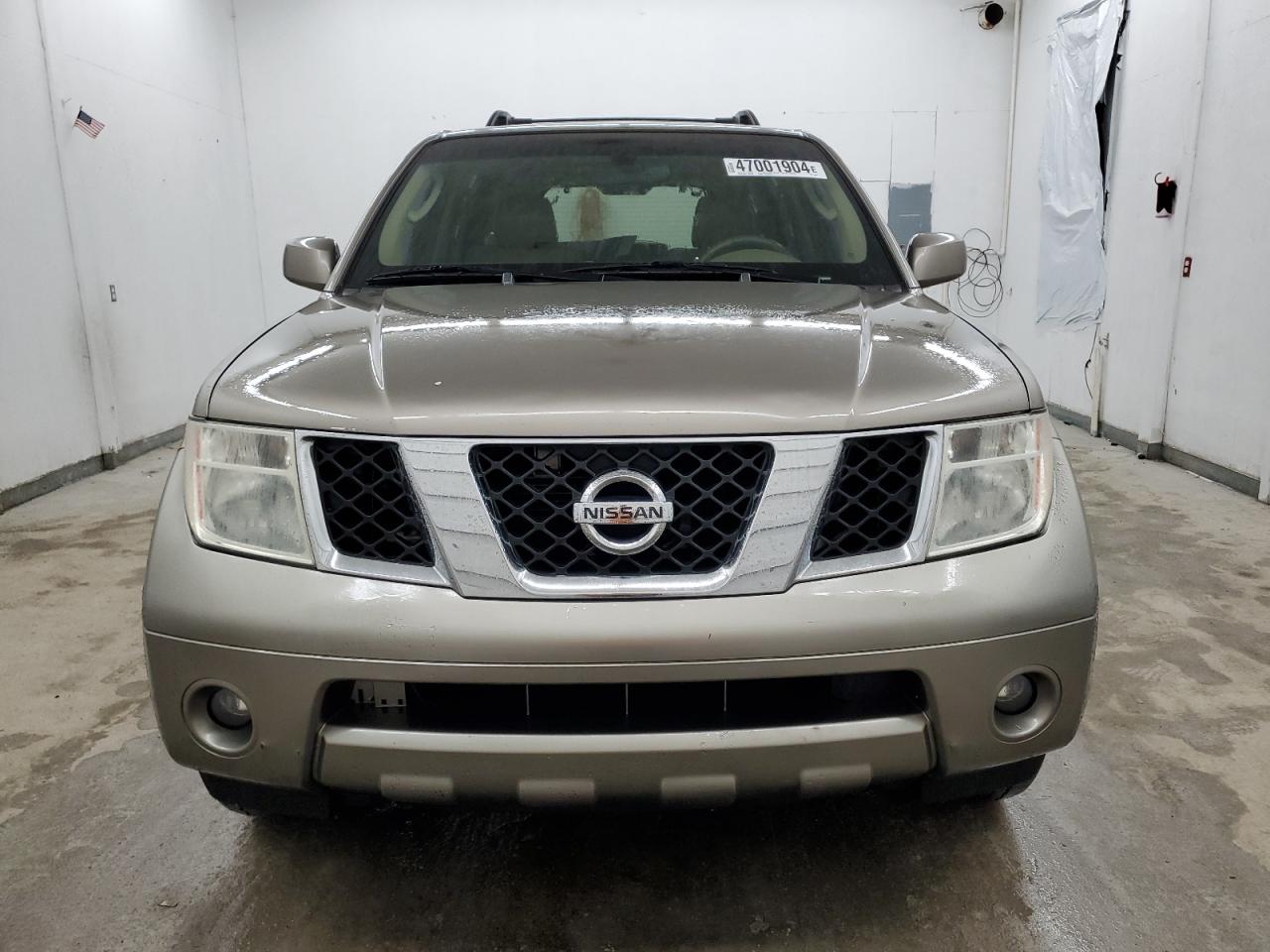 Photo 4 VIN: 5N1AR18U75C714913 - NISSAN PATHFINDER 