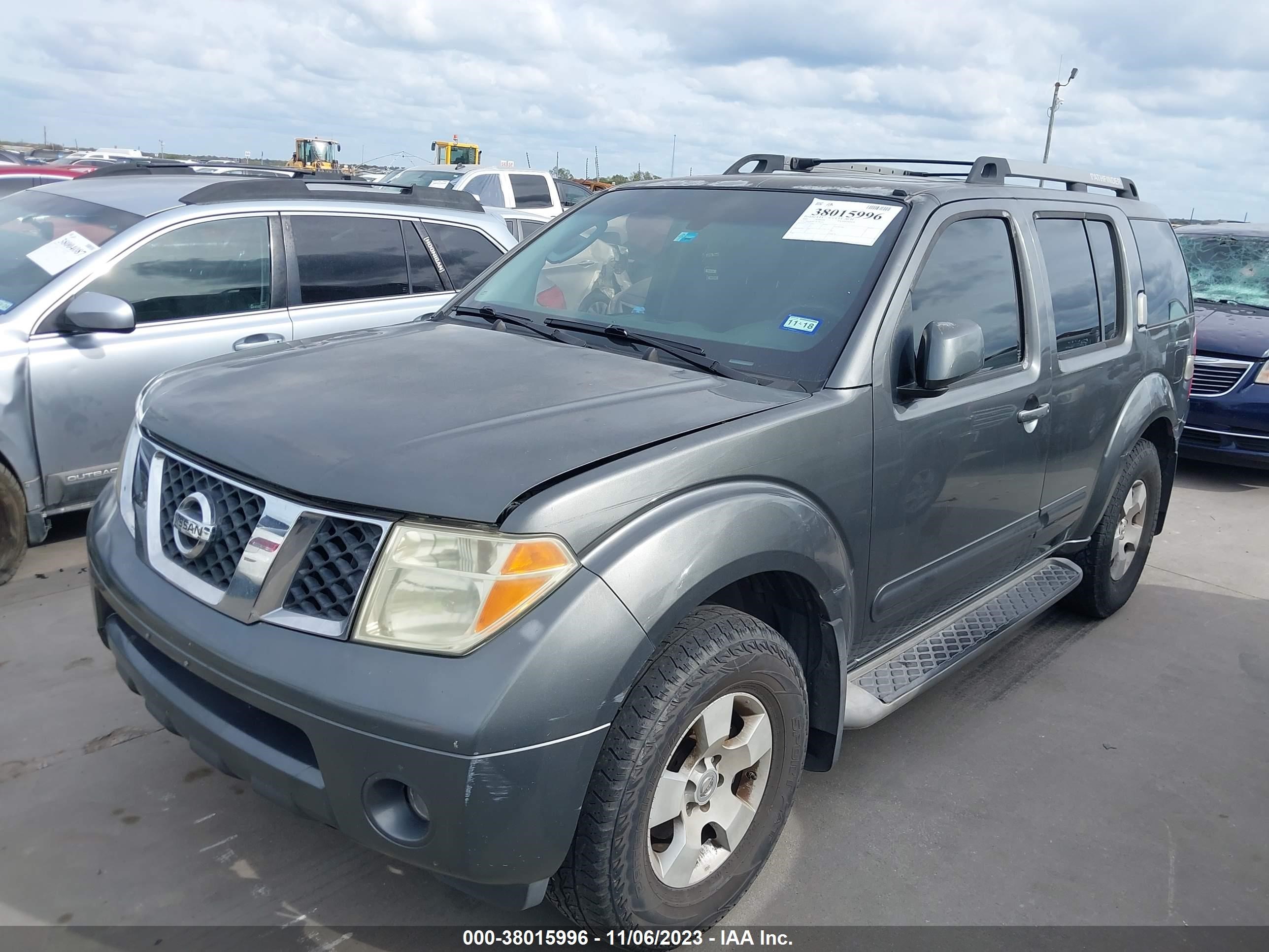 Photo 1 VIN: 5N1AR18U75C786792 - NISSAN PATHFINDER 