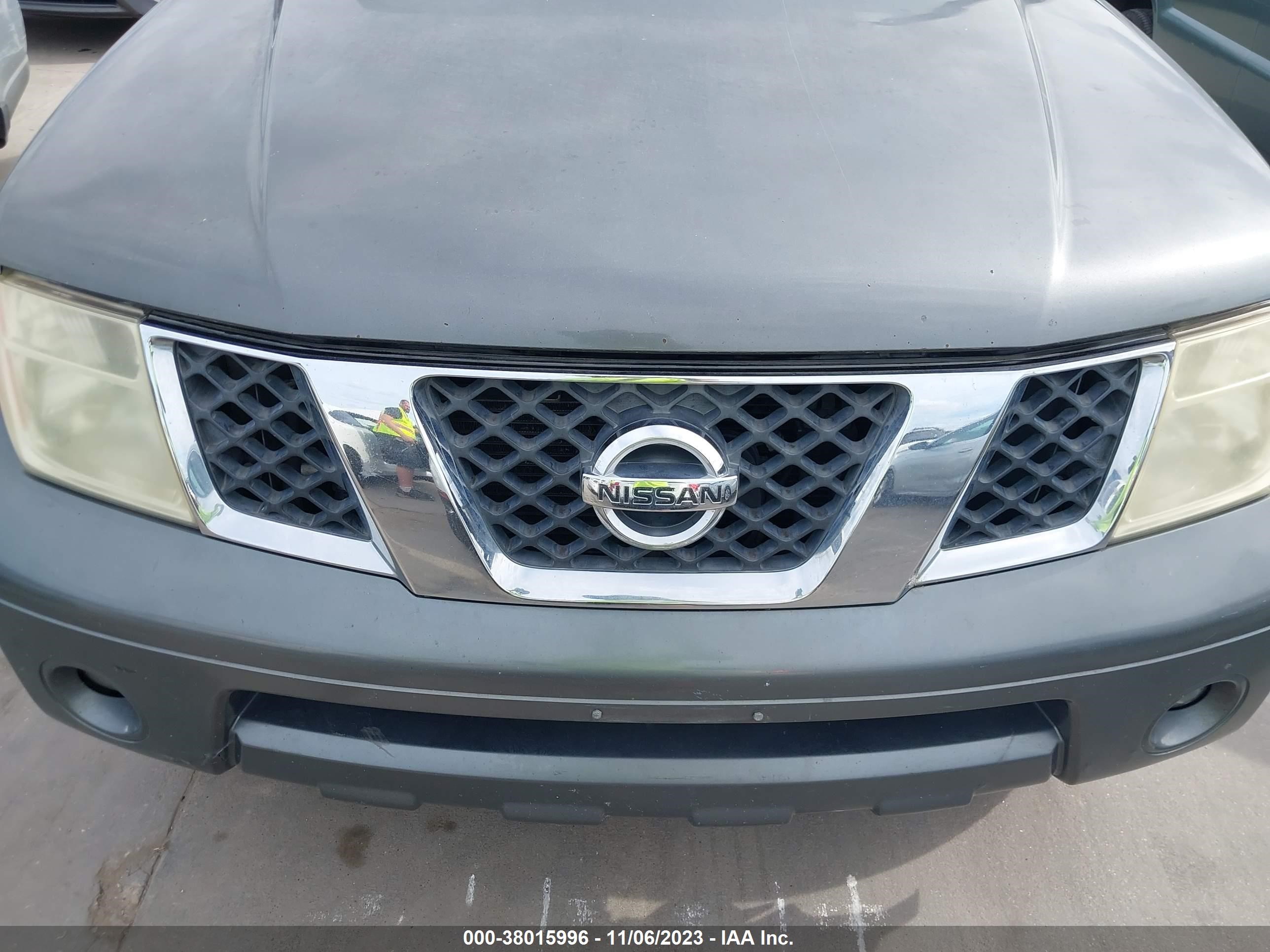 Photo 5 VIN: 5N1AR18U75C786792 - NISSAN PATHFINDER 