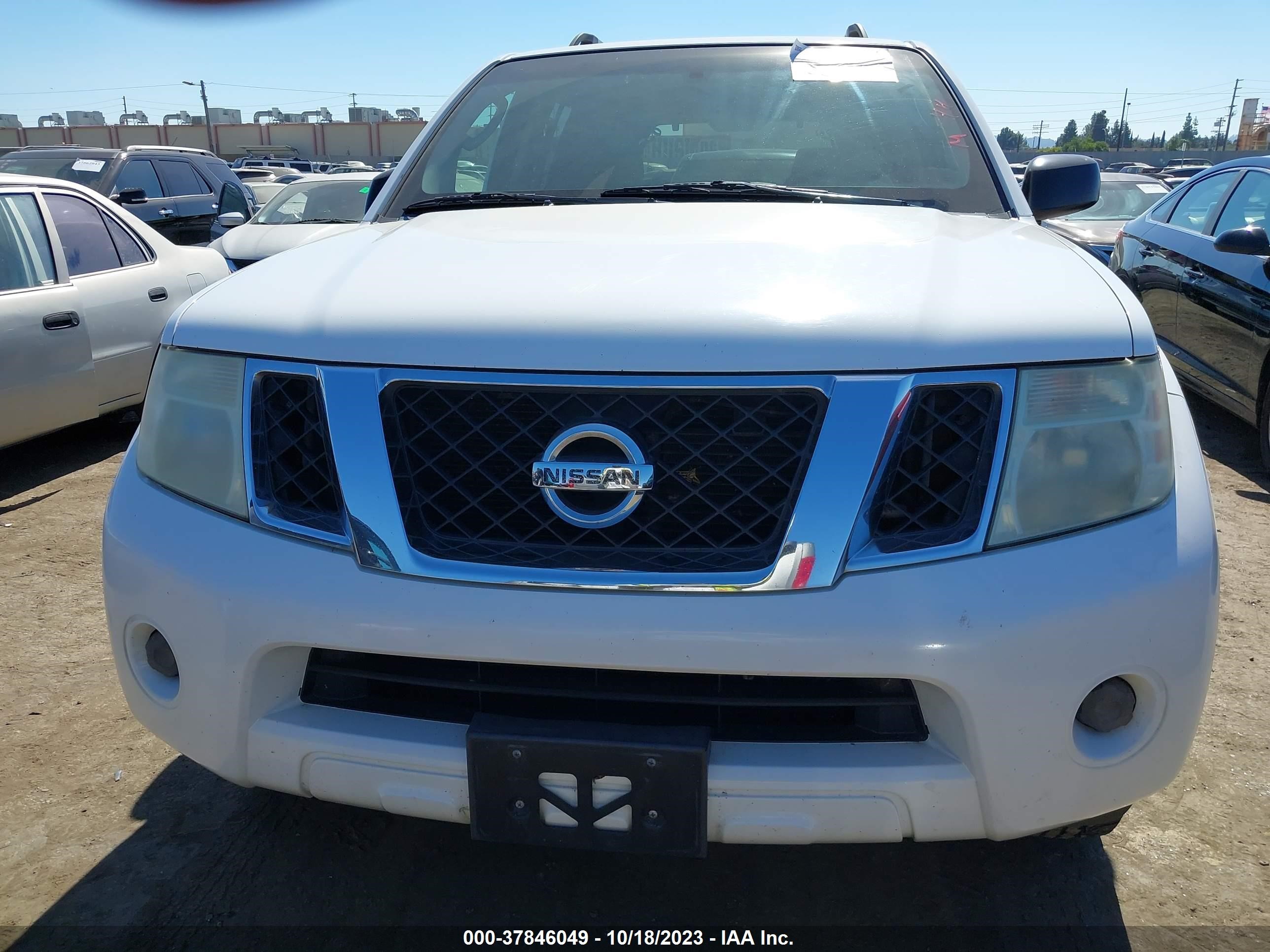 Photo 11 VIN: 5N1AR18U78C639859 - NISSAN PATHFINDER 