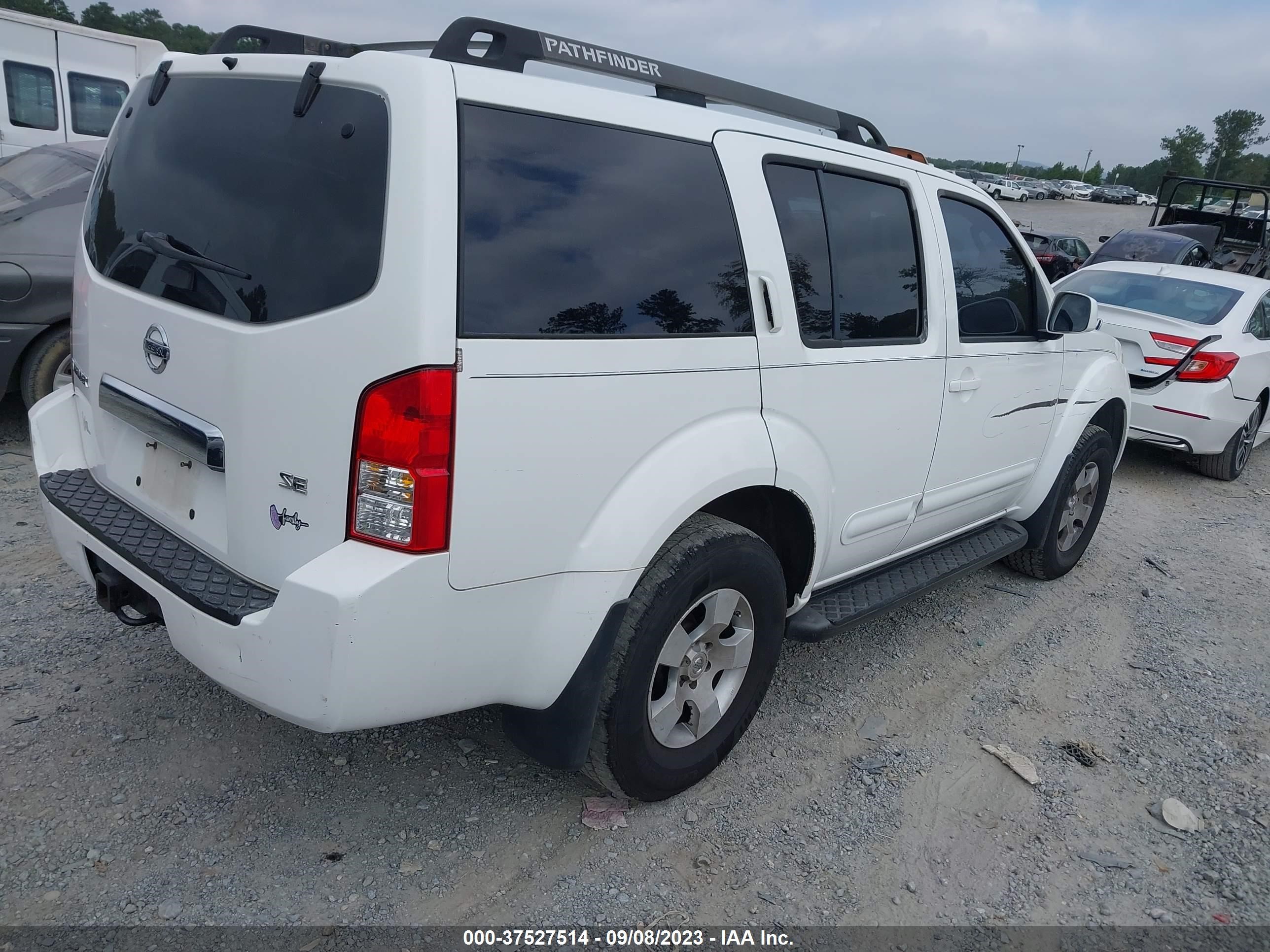 Photo 3 VIN: 5N1AR18U96C657163 - NISSAN PATHFINDER 