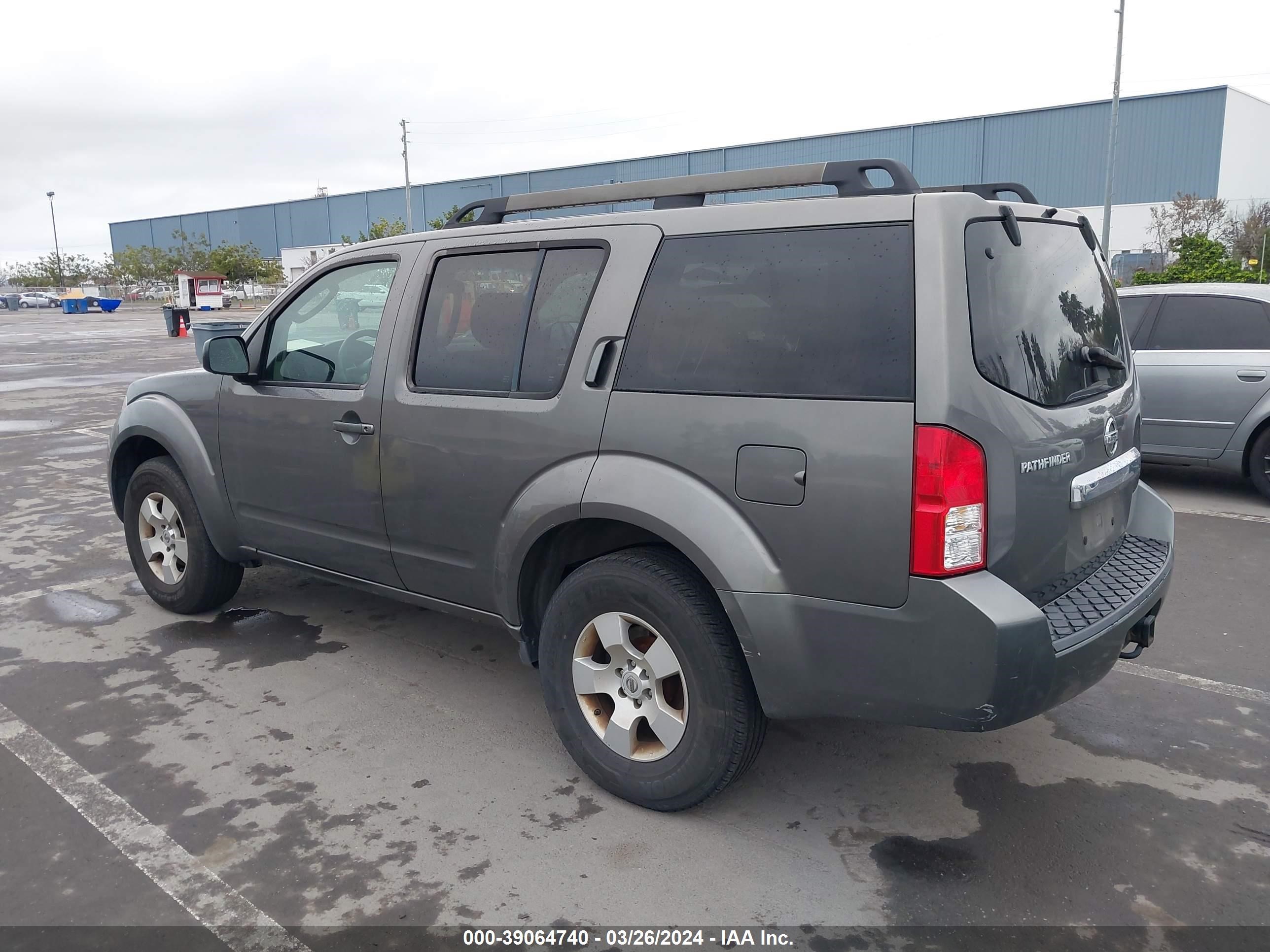 Photo 2 VIN: 5N1AR18U98C638356 - NISSAN PATHFINDER 