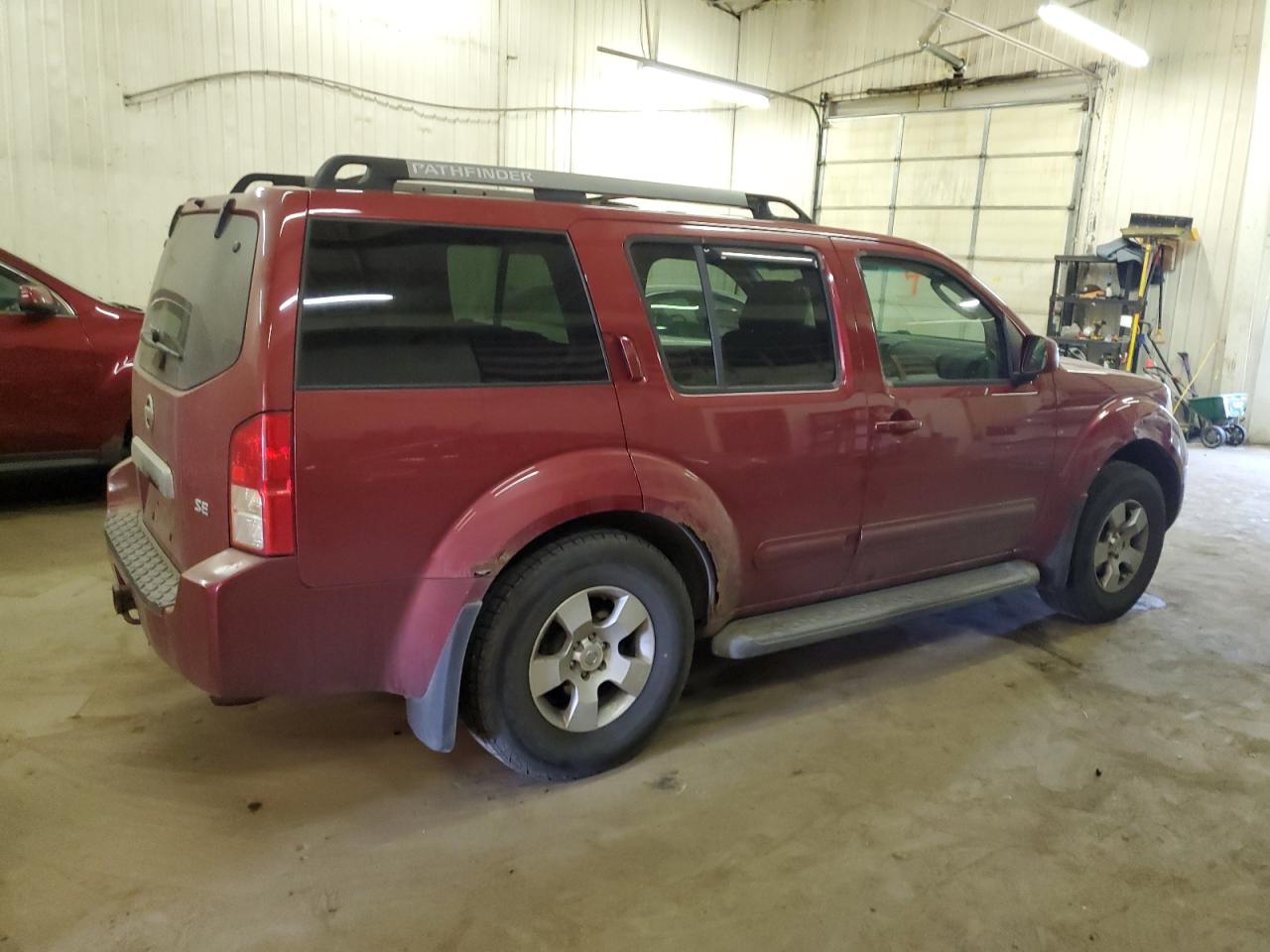 Photo 2 VIN: 5N1AR18W05C757362 - NISSAN PATHFINDER 