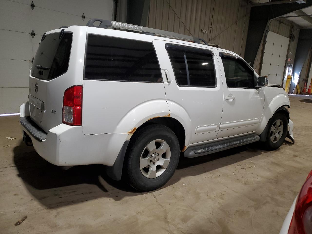 Photo 2 VIN: 5N1AR18W15C788944 - NISSAN PATHFINDER 