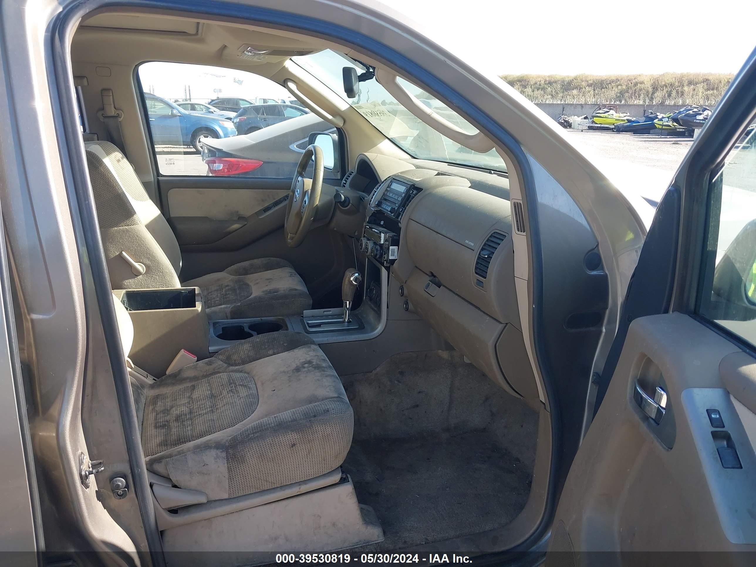 Photo 4 VIN: 5N1AR18W25C705781 - NISSAN PATHFINDER 