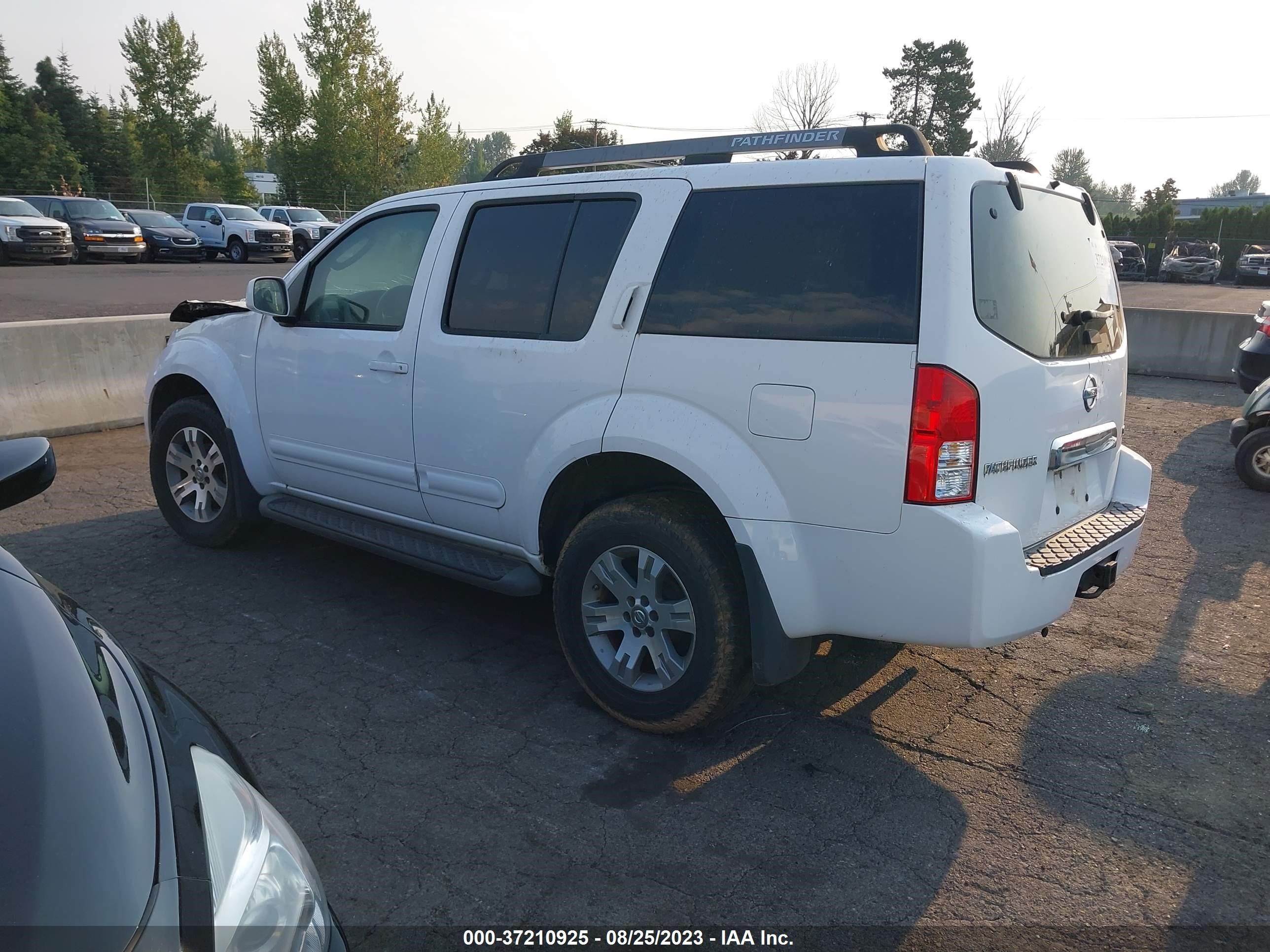 Photo 2 VIN: 5N1AR18W27C621706 - NISSAN PATHFINDER 