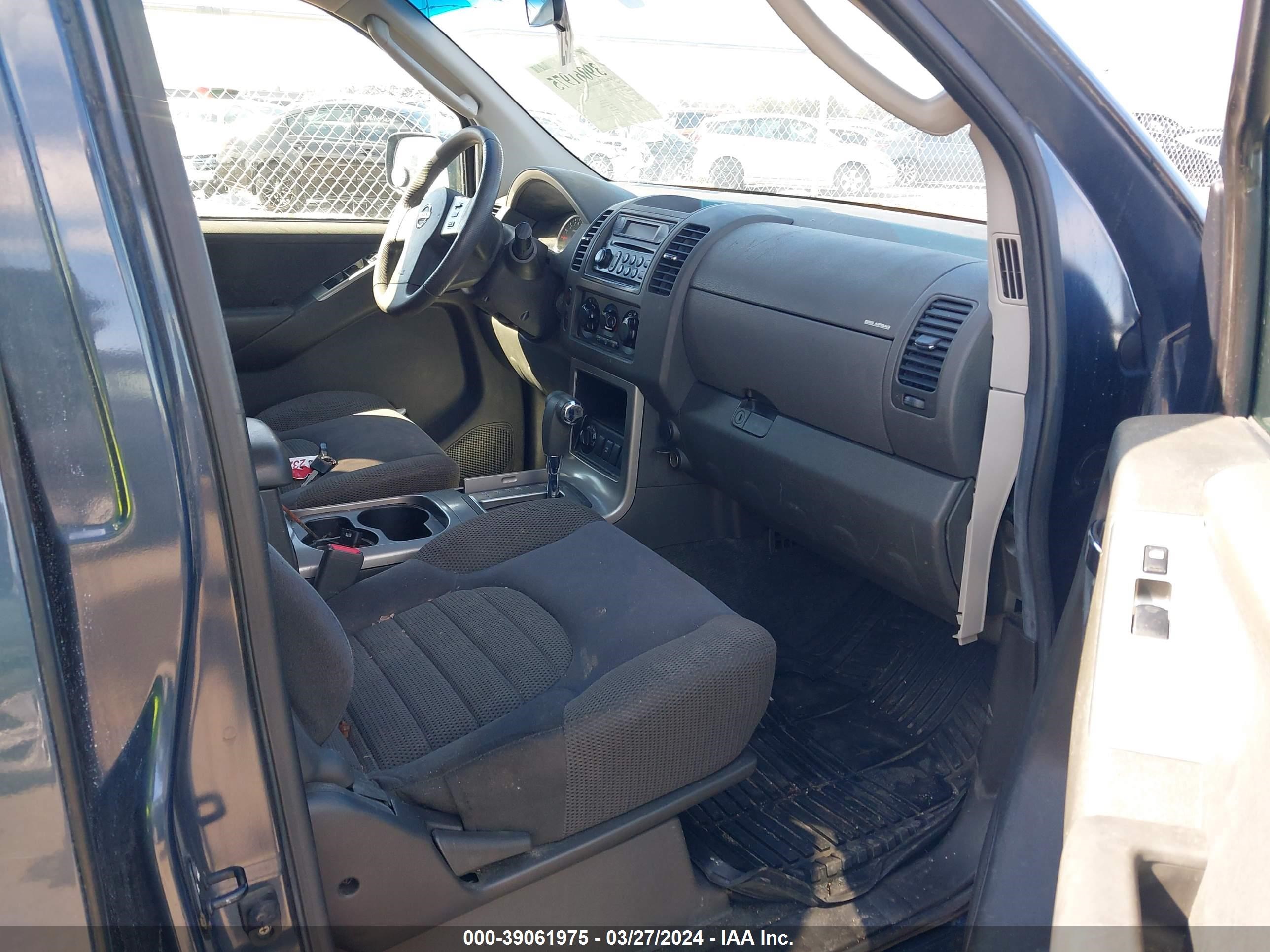 Photo 4 VIN: 5N1AR18W55C766459 - NISSAN PATHFINDER 