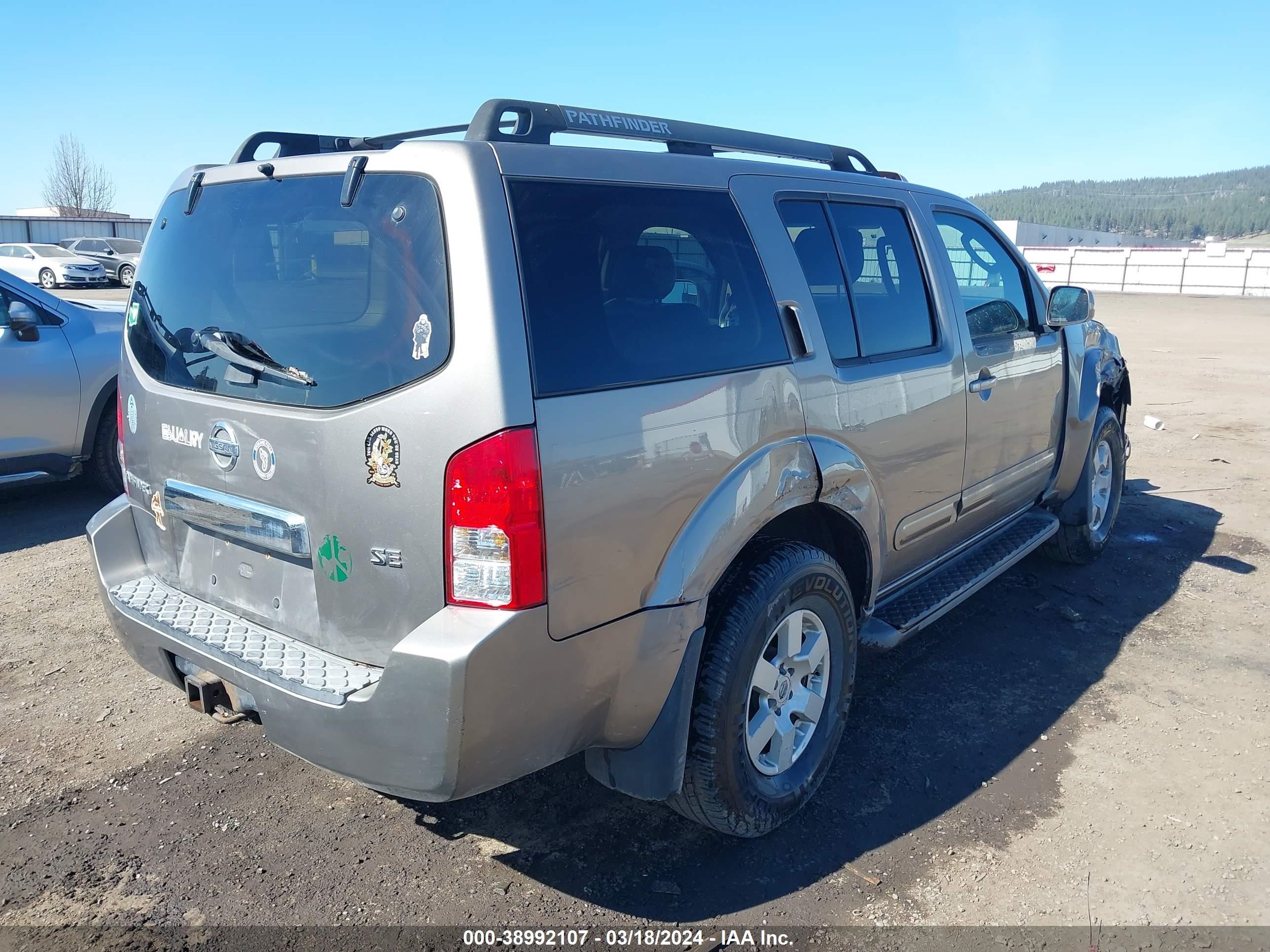 Photo 3 VIN: 5N1AR18W86C605010 - NISSAN PATHFINDER 