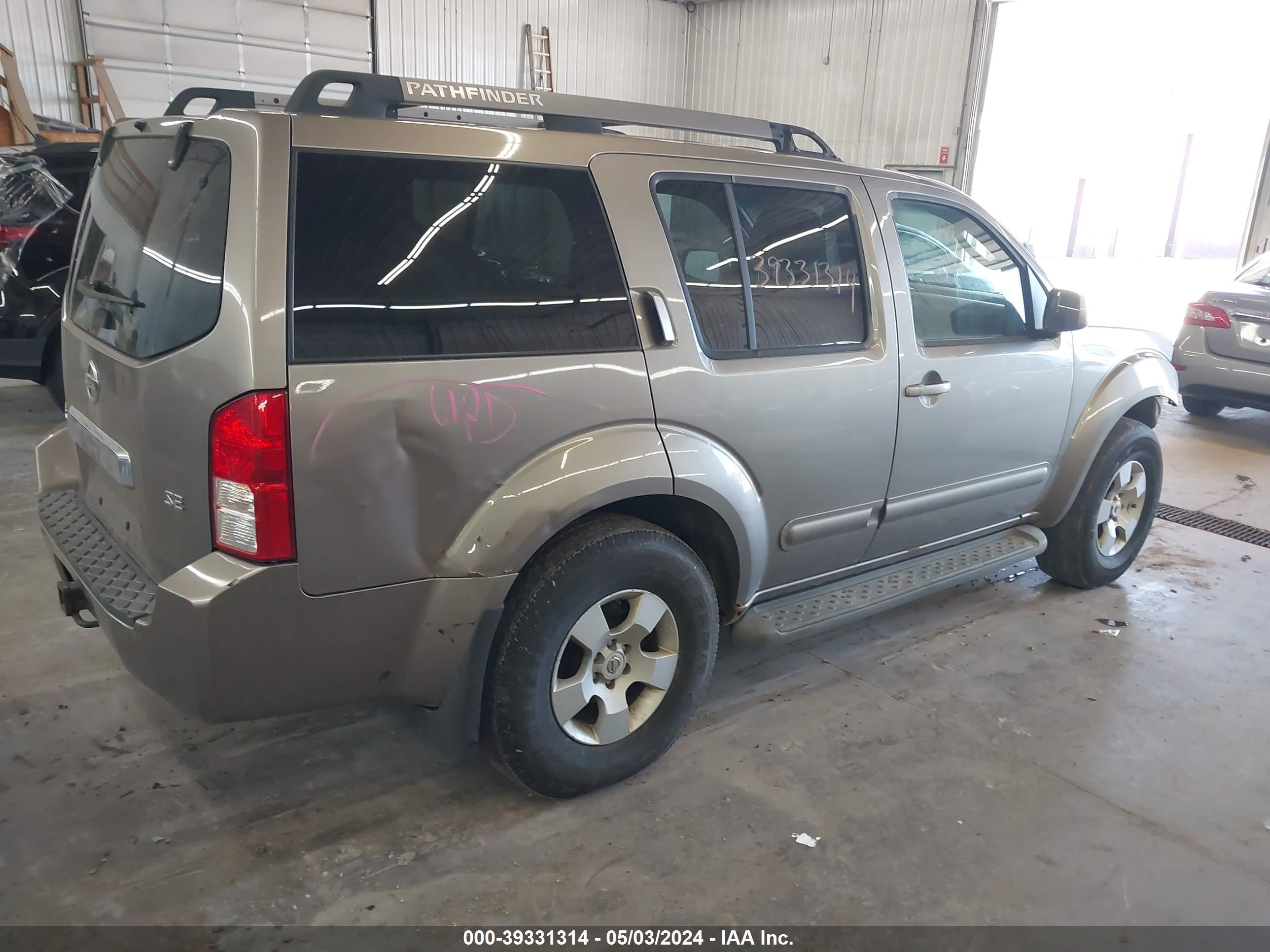 Photo 3 VIN: 5N1AR18WX5C772144 - NISSAN PATHFINDER 