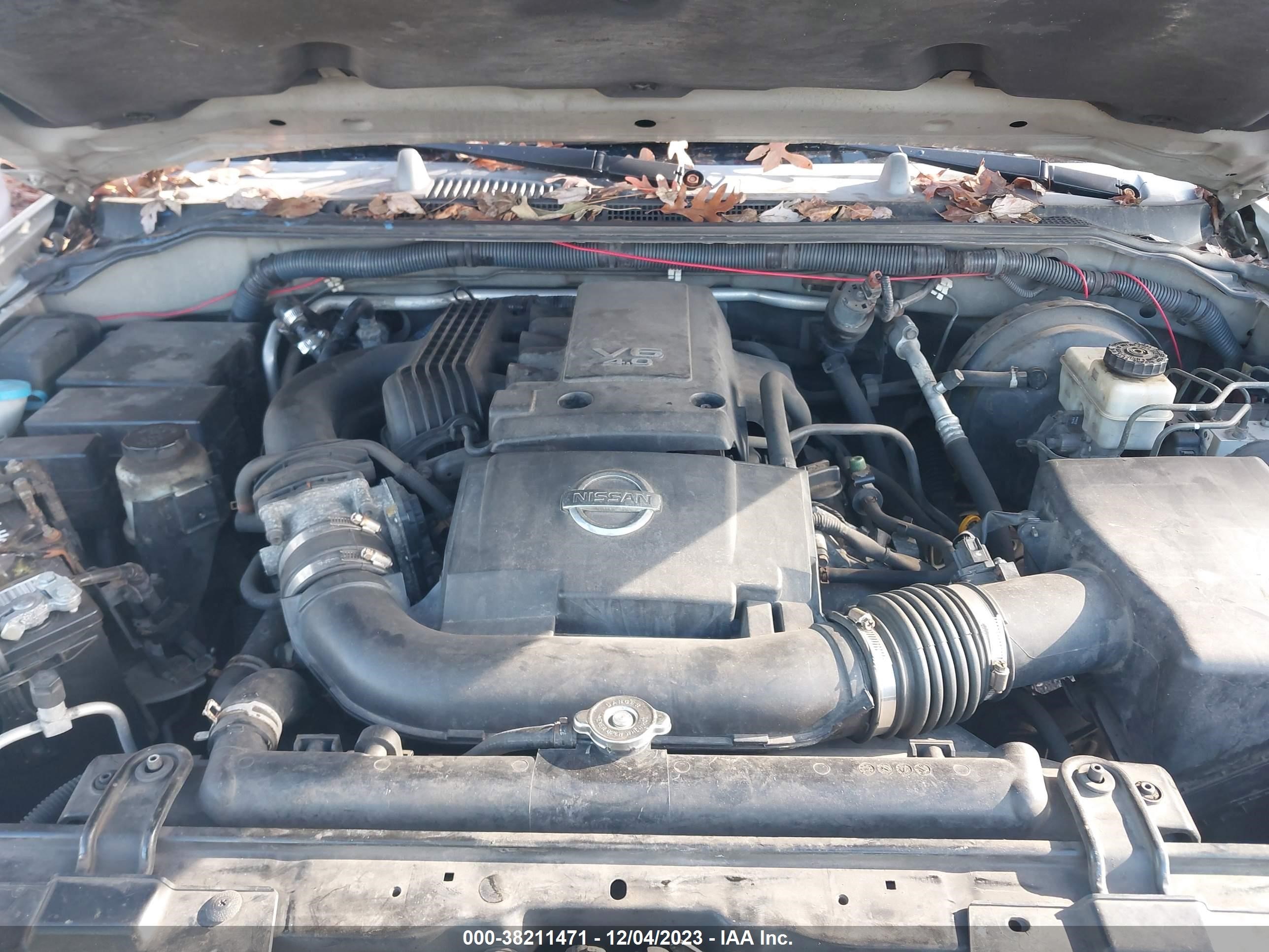 Photo 9 VIN: 5N1AR18WX6C640485 - NISSAN PATHFINDER 