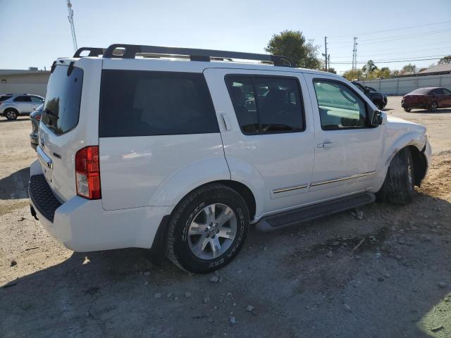 Photo 2 VIN: 5N1AR1NB0BC628390 - NISSAN PATHFINDER 