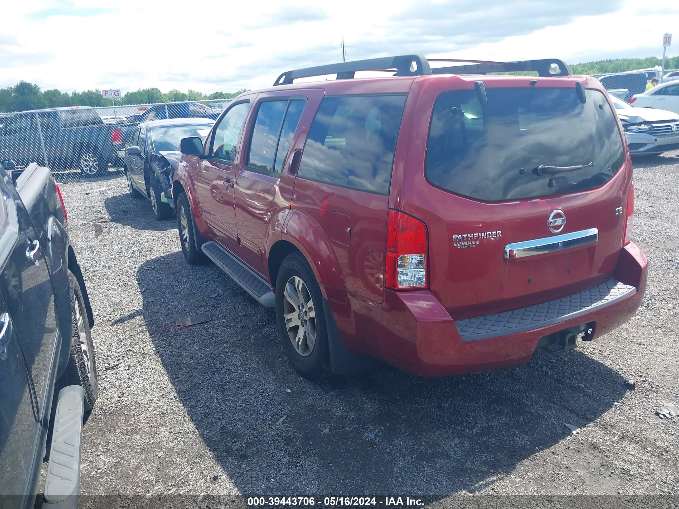 Photo 2 VIN: 5N1AR1NB1AC616957 - NISSAN PATHFINDER 