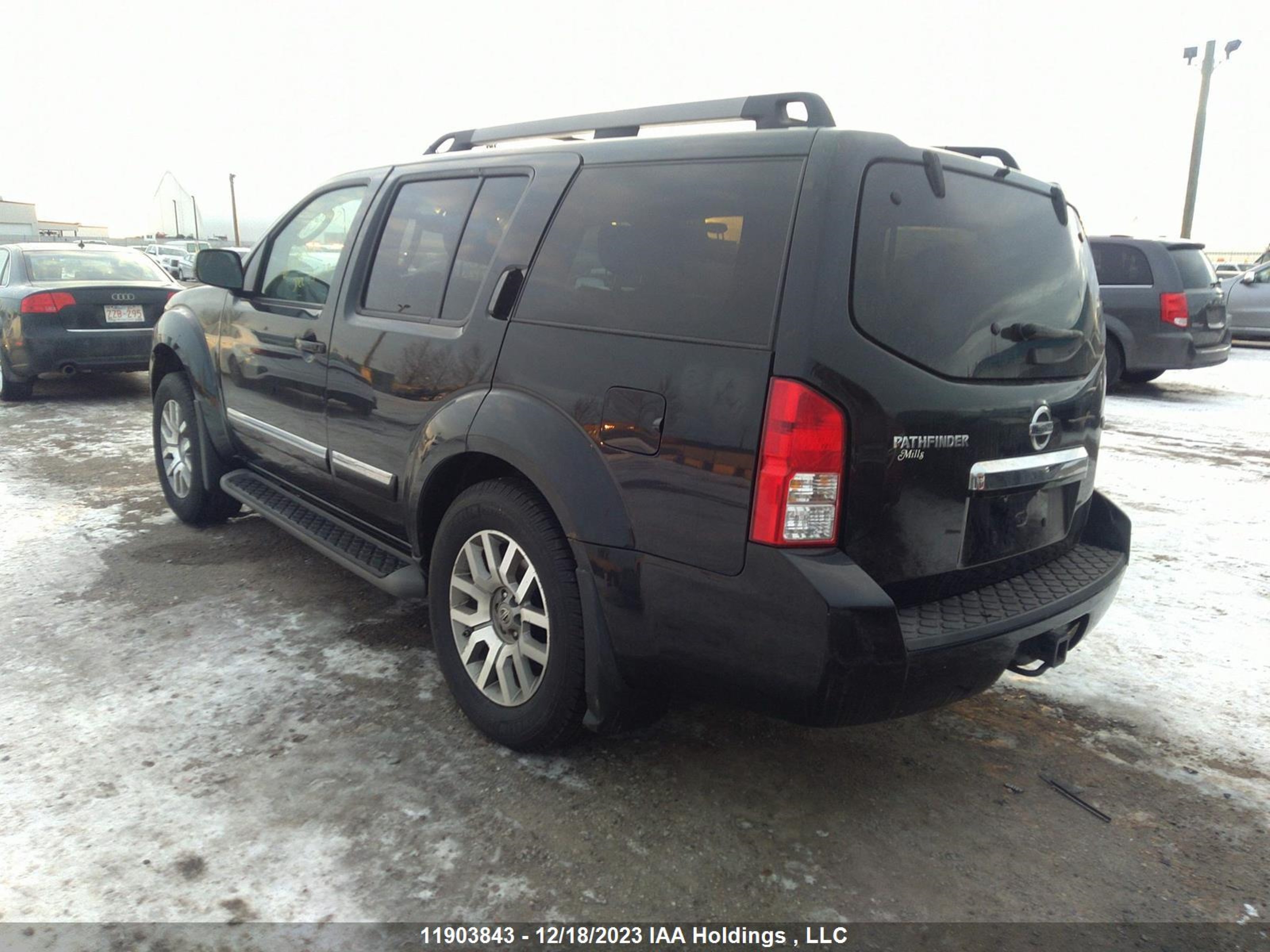 Photo 2 VIN: 5N1AR1NB2BC601398 - NISSAN PATHFINDER 