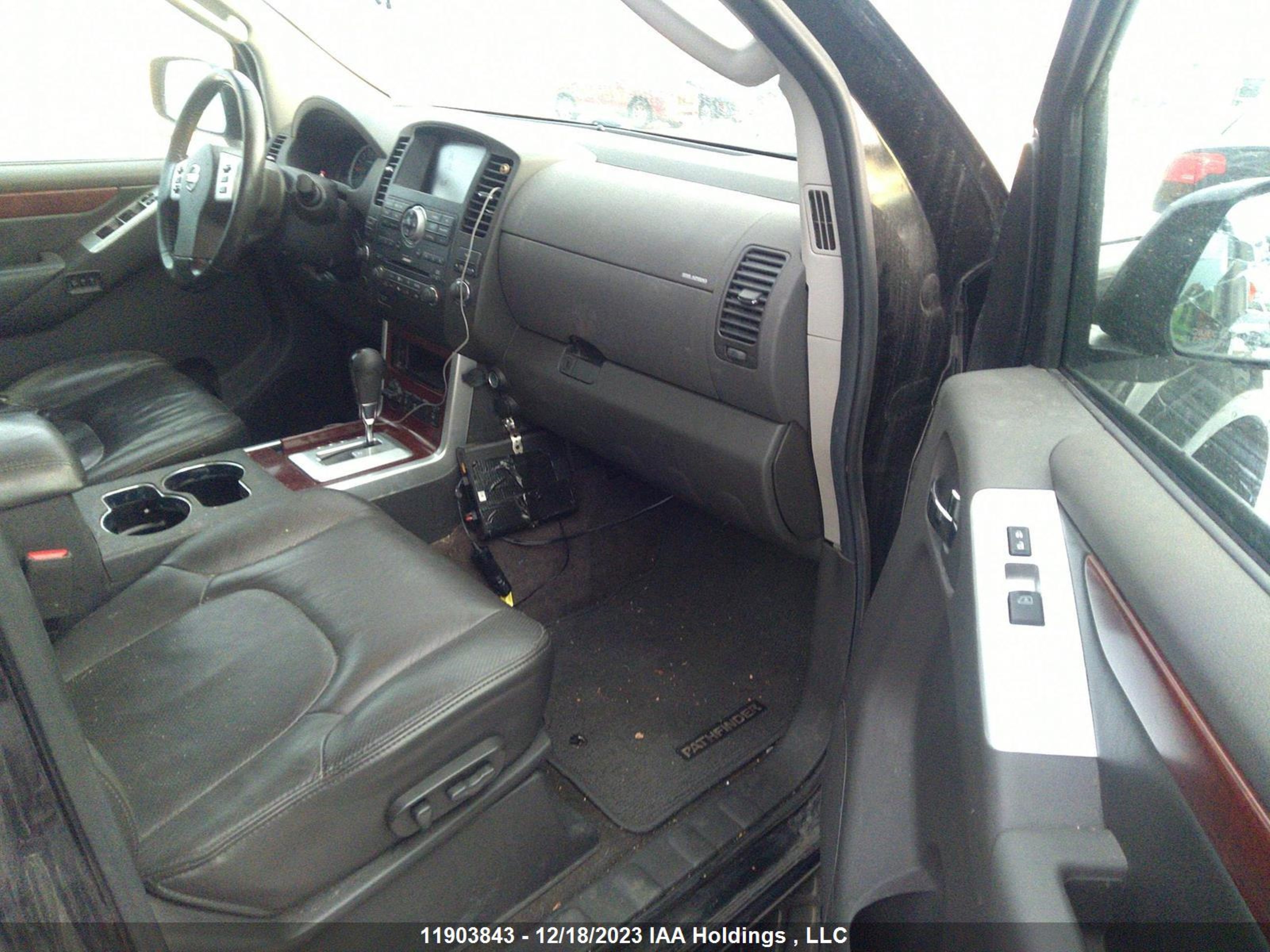 Photo 4 VIN: 5N1AR1NB2BC601398 - NISSAN PATHFINDER 