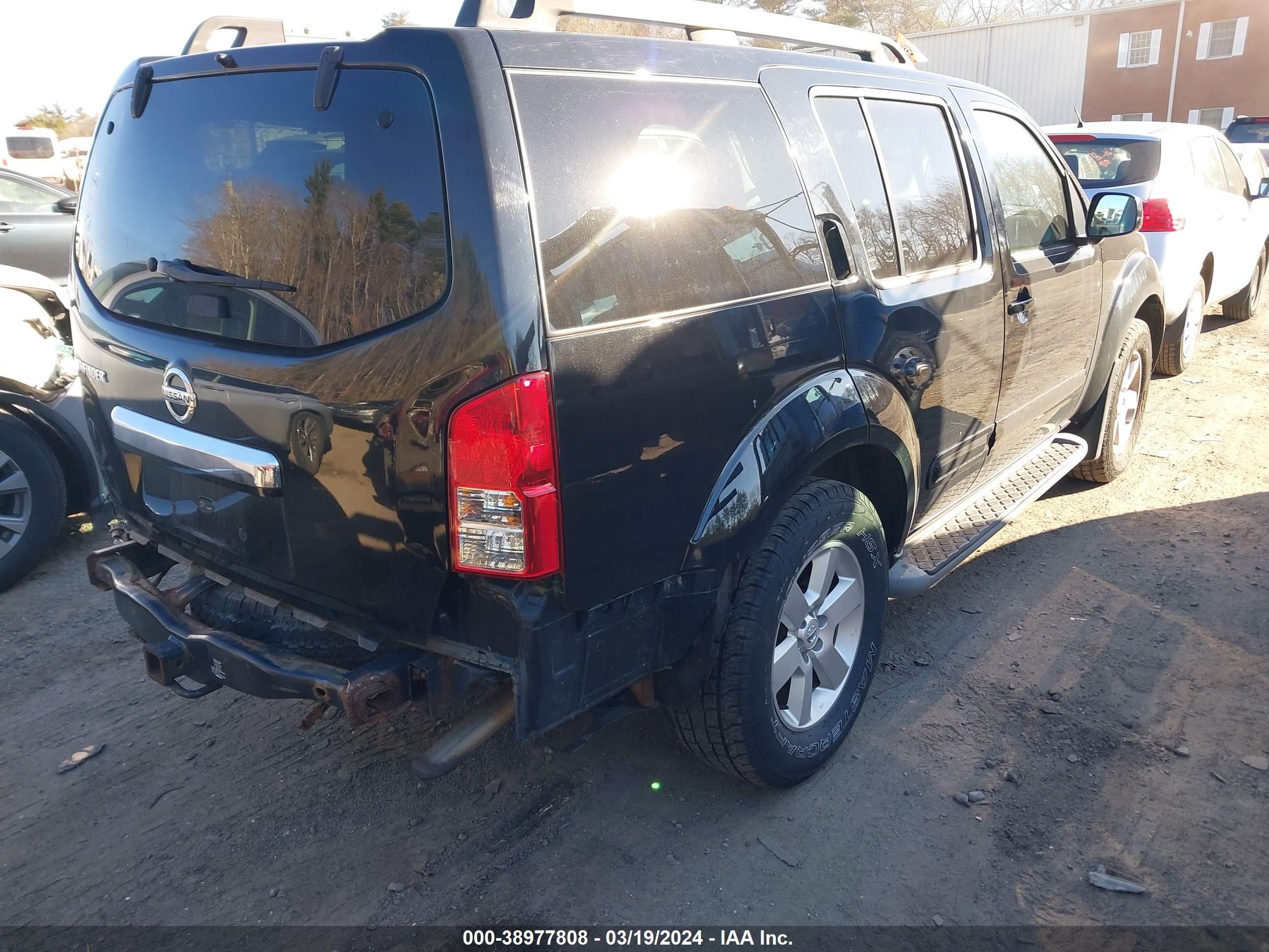 Photo 3 VIN: 5N1AR1NB4CC615188 - NISSAN PATHFINDER 