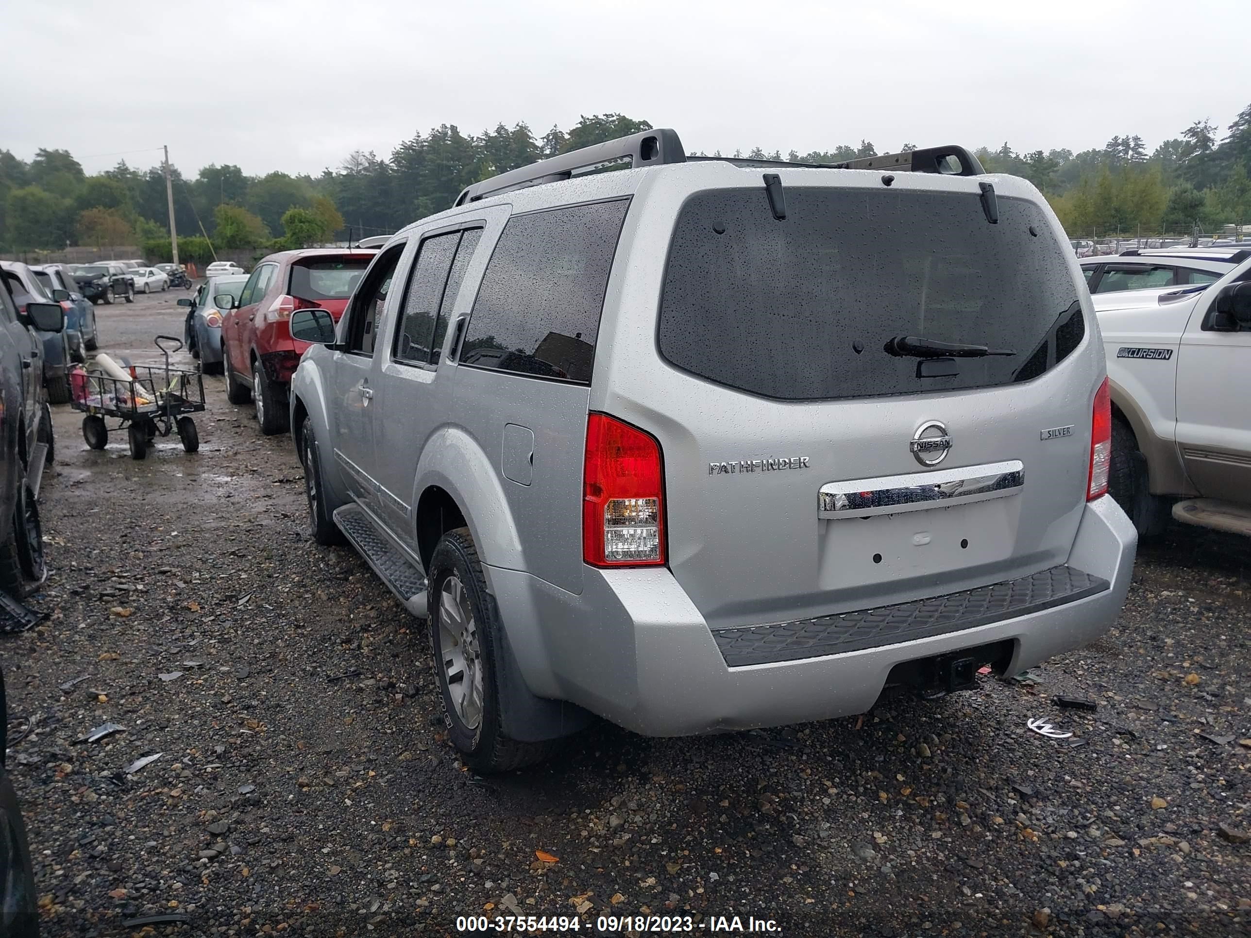 Photo 2 VIN: 5N1AR1NB6CC638696 - NISSAN PATHFINDER 