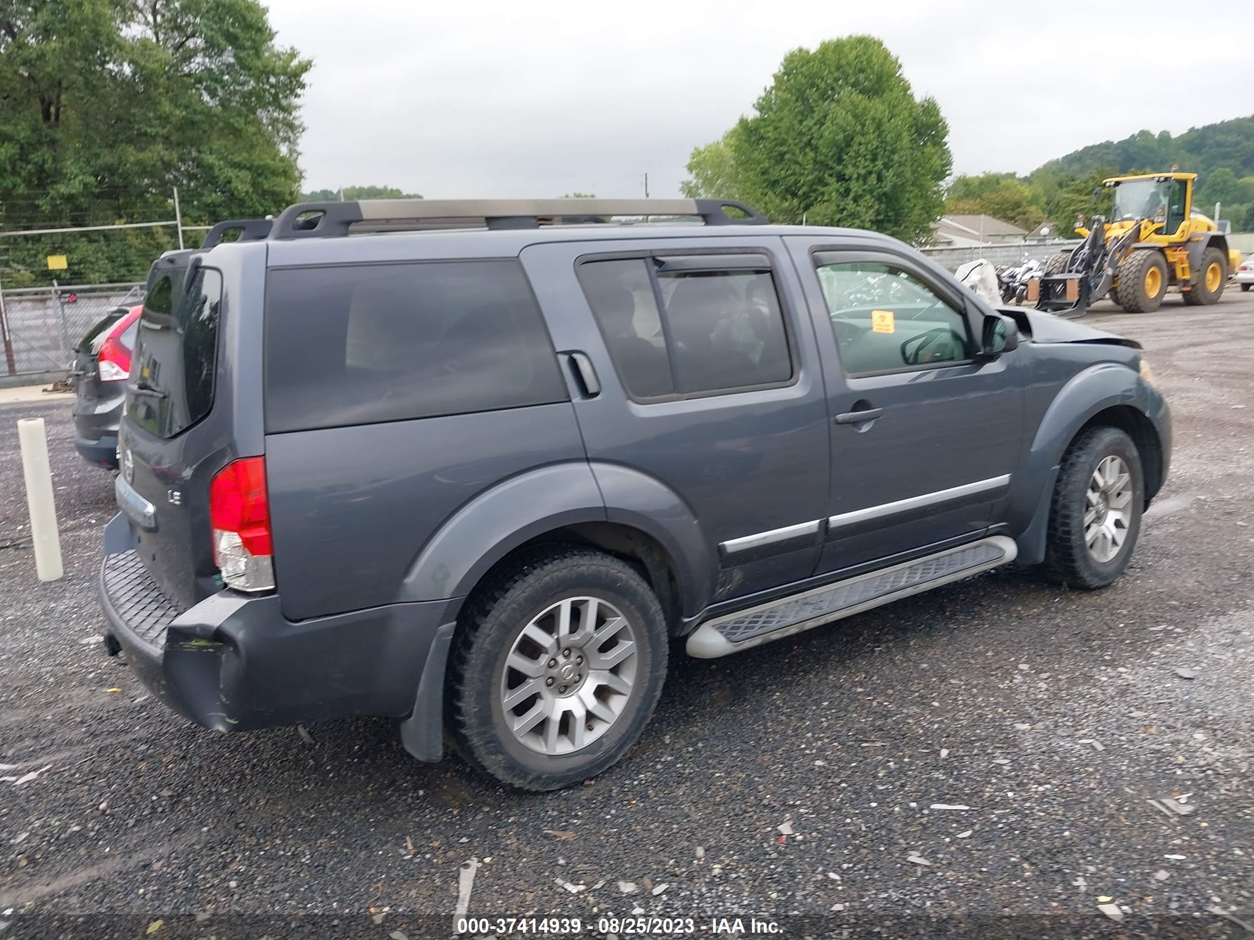 Photo 3 VIN: 5N1AR1NB7BC621596 - NISSAN PATHFINDER 