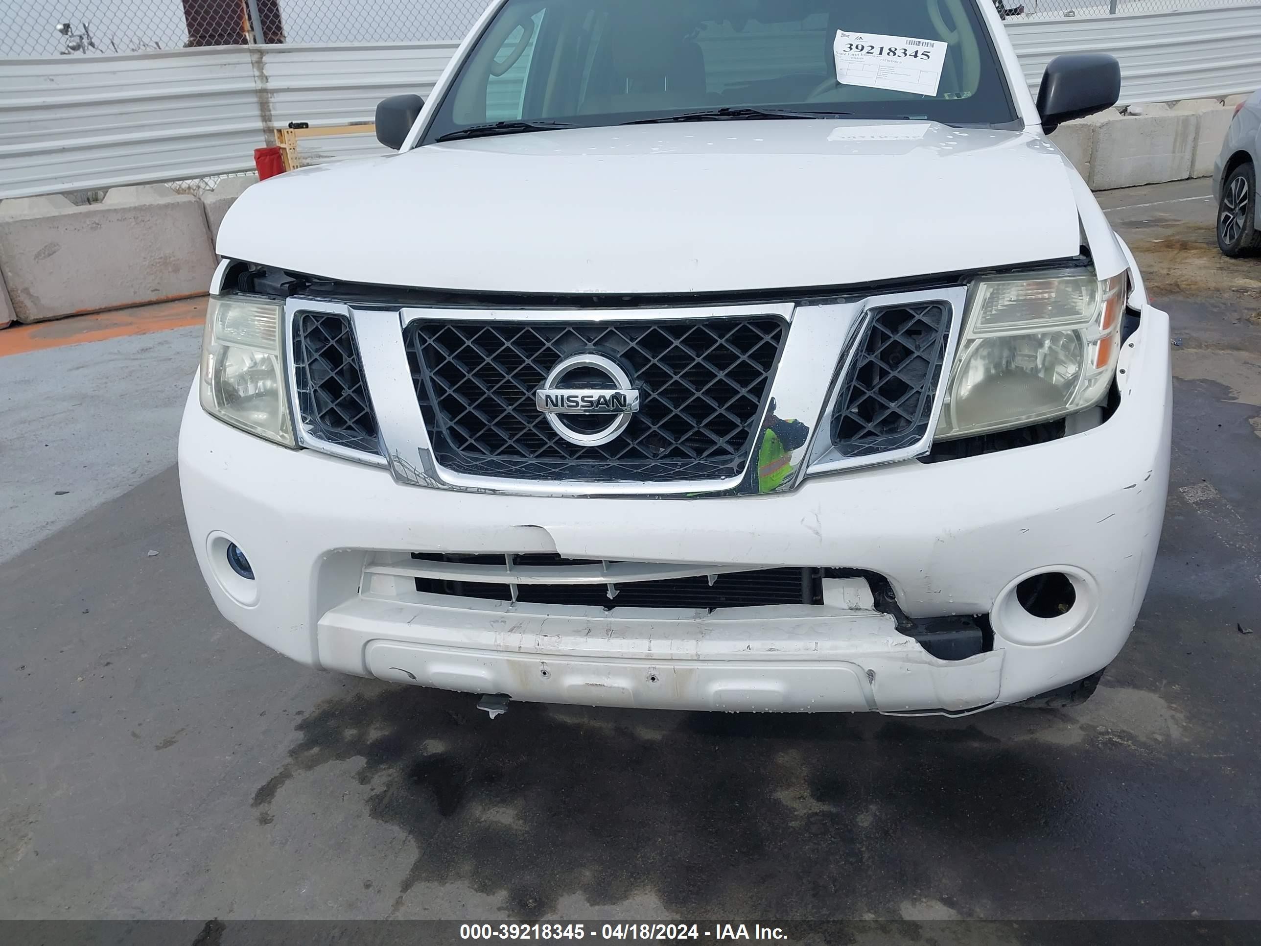 Photo 11 VIN: 5N1AR1NN1CC631925 - NISSAN PATHFINDER 