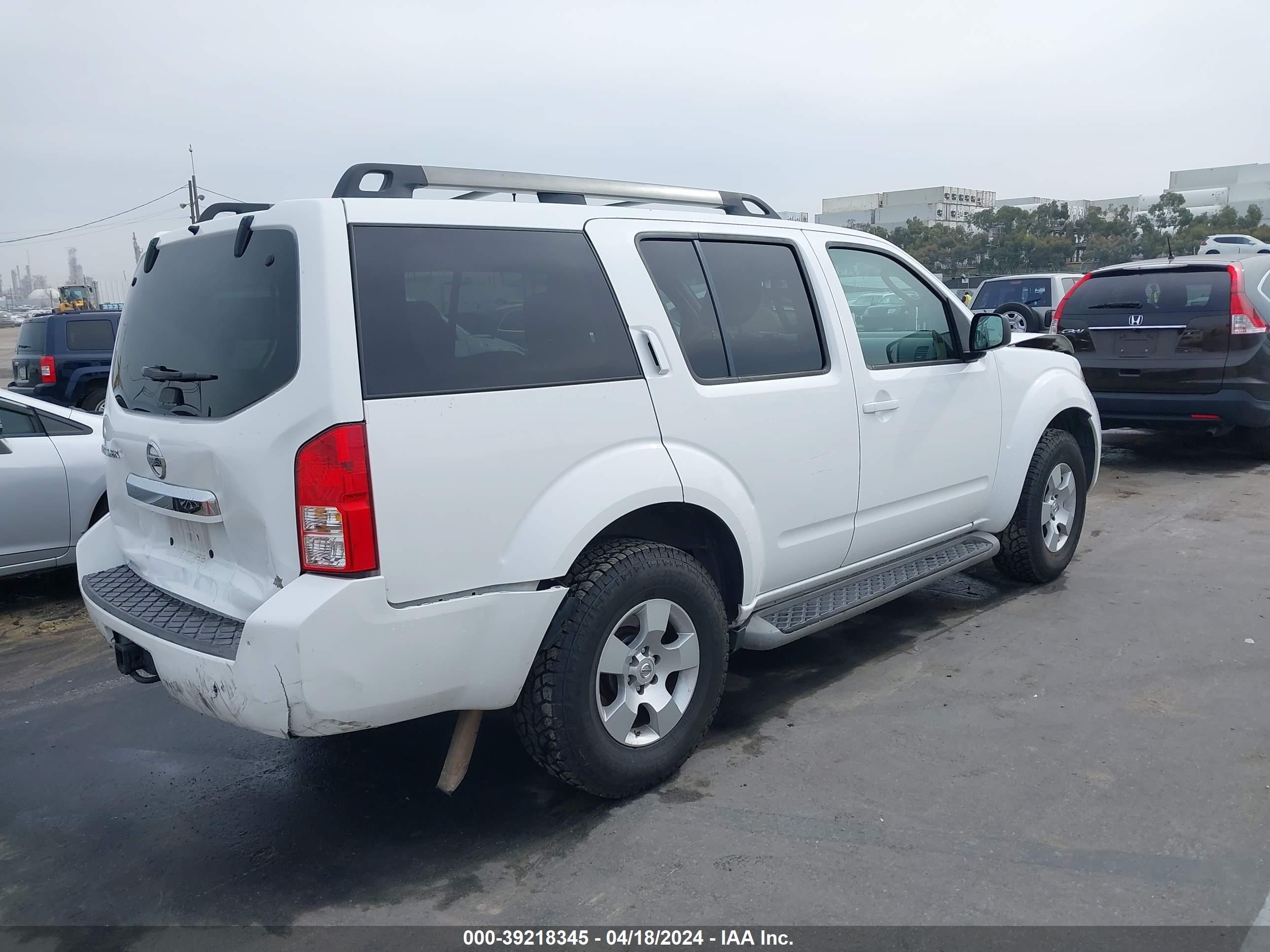 Photo 3 VIN: 5N1AR1NN1CC631925 - NISSAN PATHFINDER 