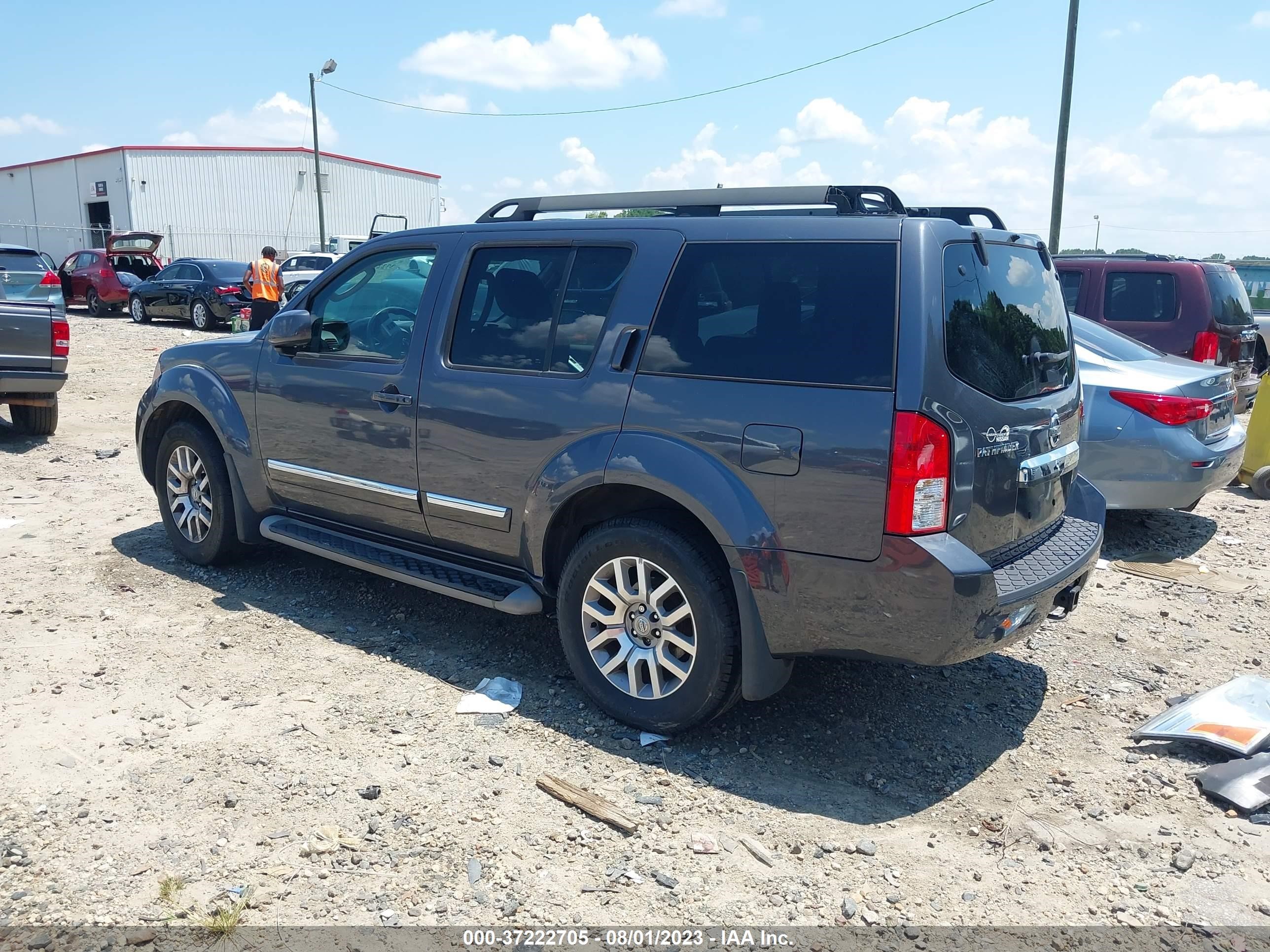 Photo 2 VIN: 5N1AR1NN2CC615281 - NISSAN PATHFINDER 