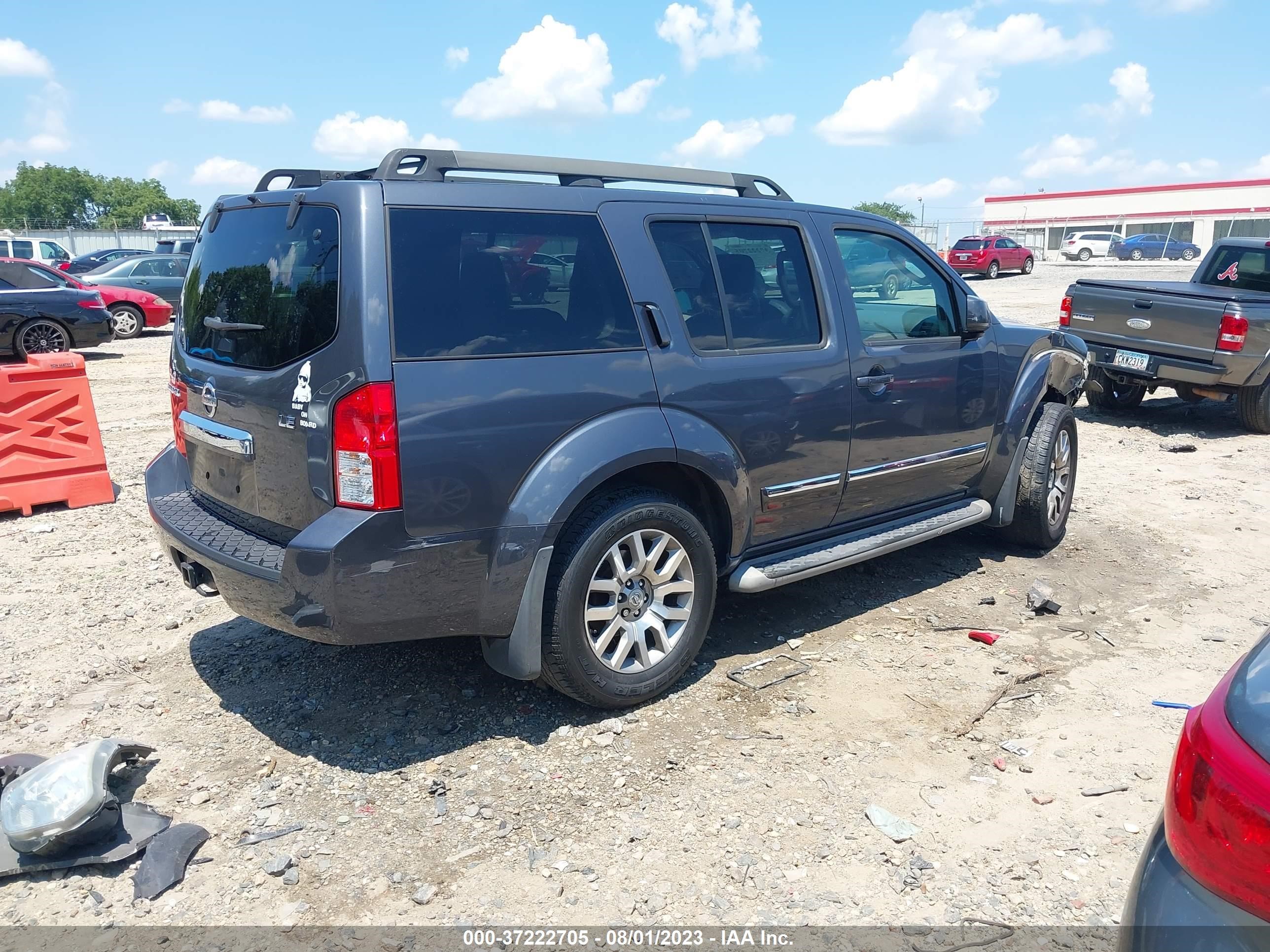 Photo 3 VIN: 5N1AR1NN2CC615281 - NISSAN PATHFINDER 