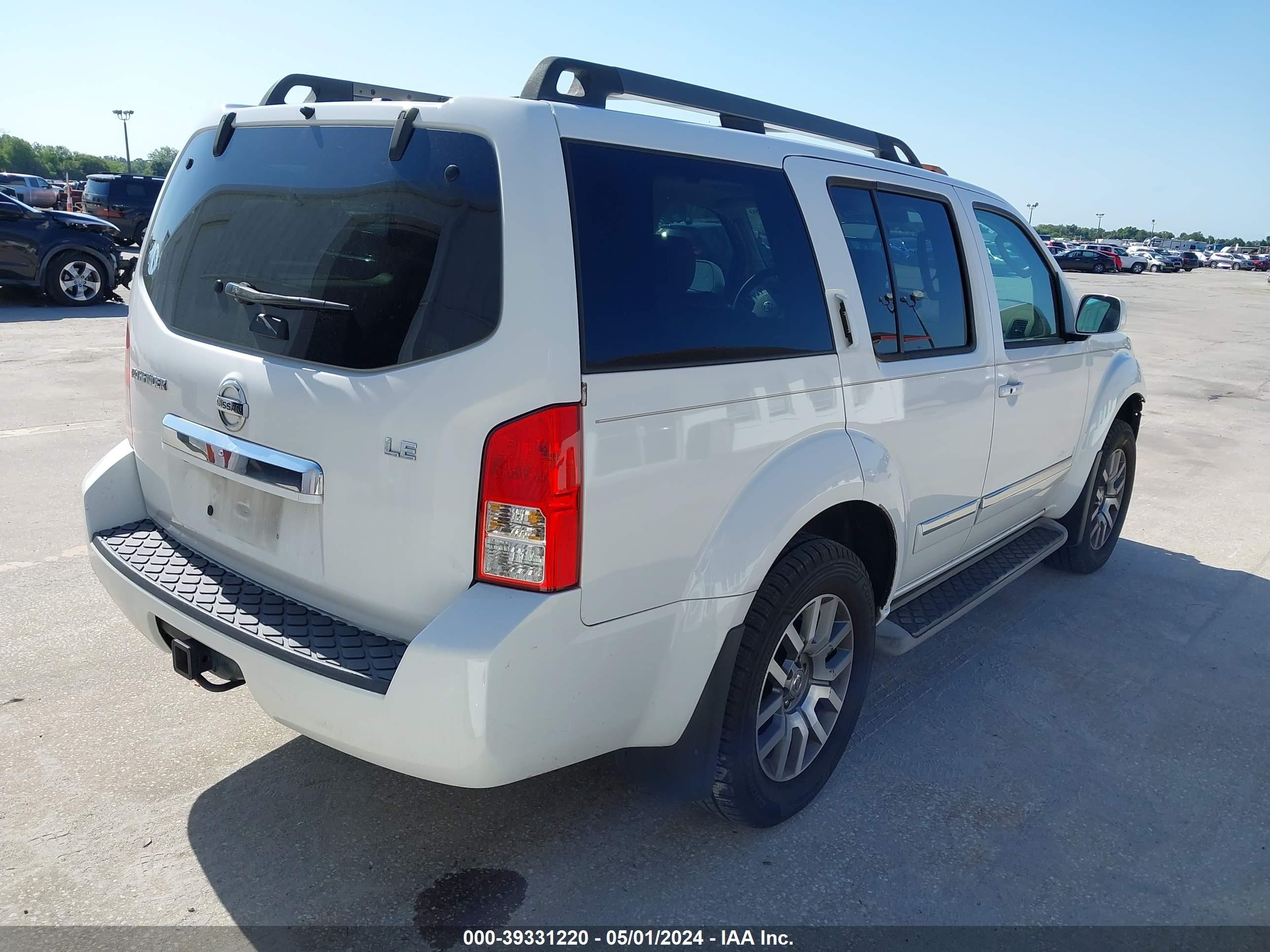 Photo 3 VIN: 5N1AR1NNXBC605046 - NISSAN PATHFINDER 