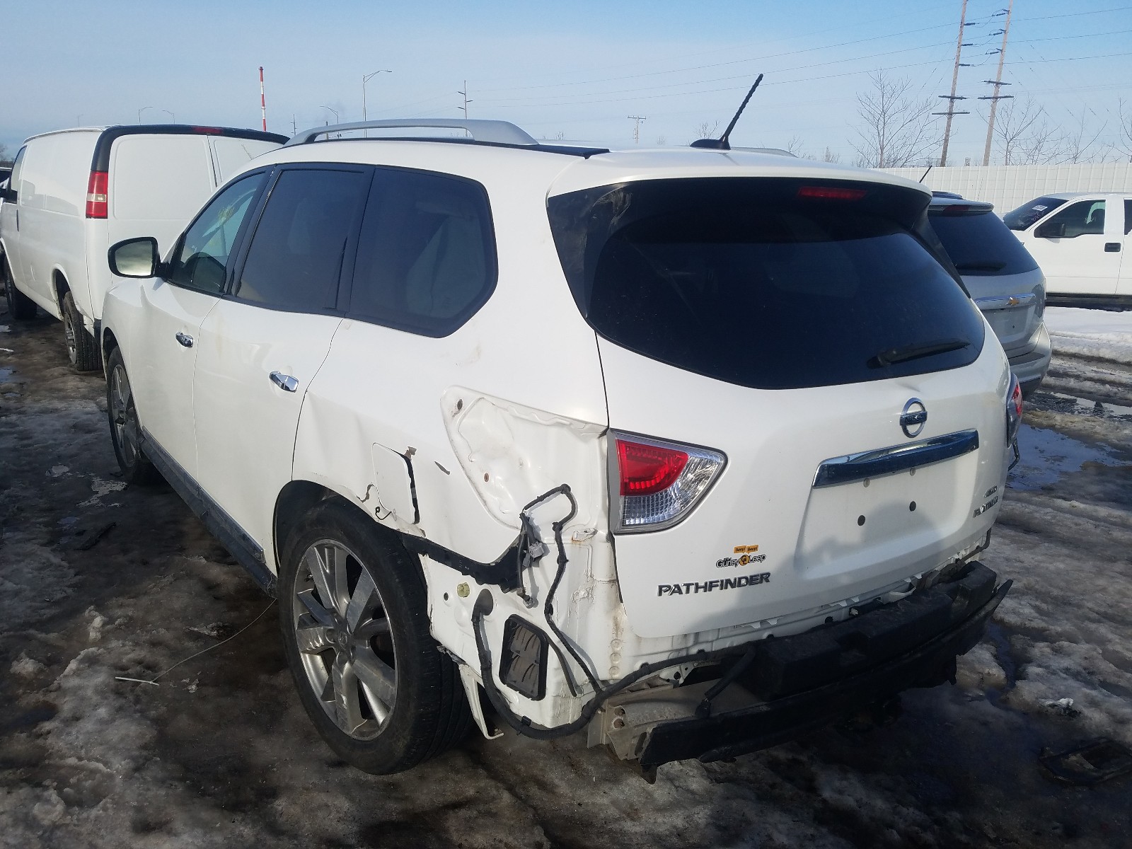 Photo 2 VIN: 5N1AR2MM0DC633083 - NISSAN PATHFINDER 