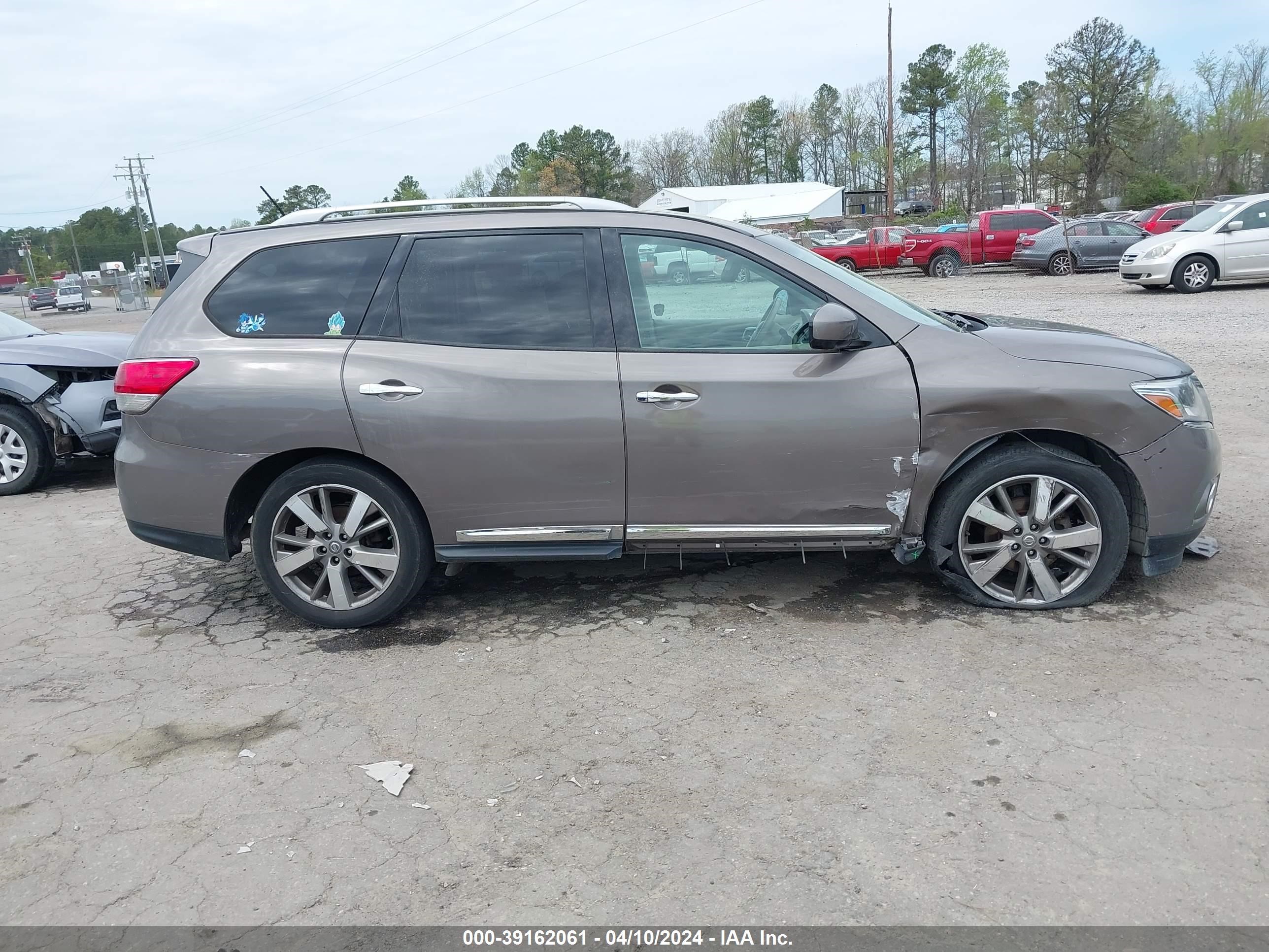 Photo 12 VIN: 5N1AR2MM1EC641761 - NISSAN PATHFINDER 