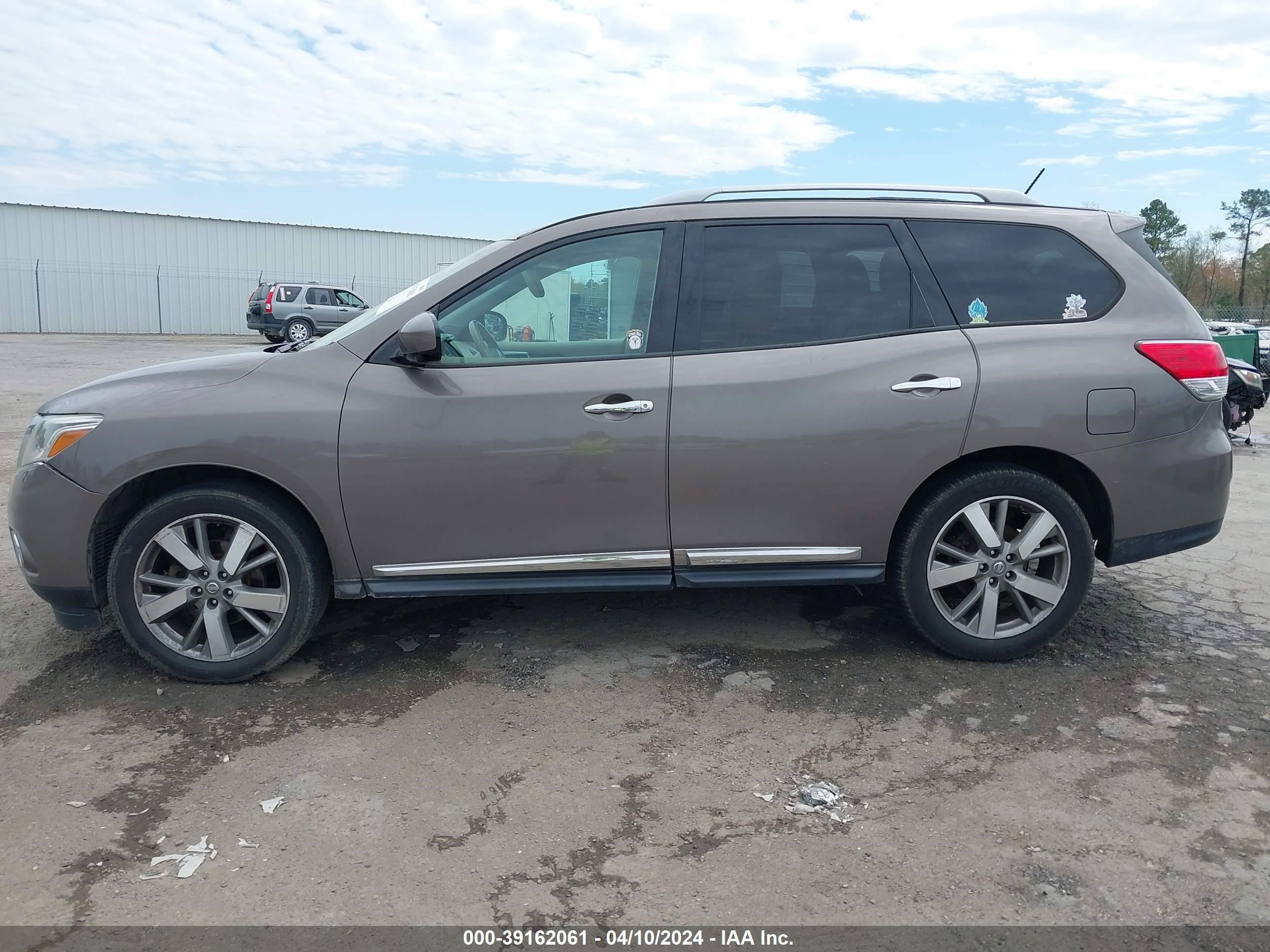 Photo 13 VIN: 5N1AR2MM1EC641761 - NISSAN PATHFINDER 