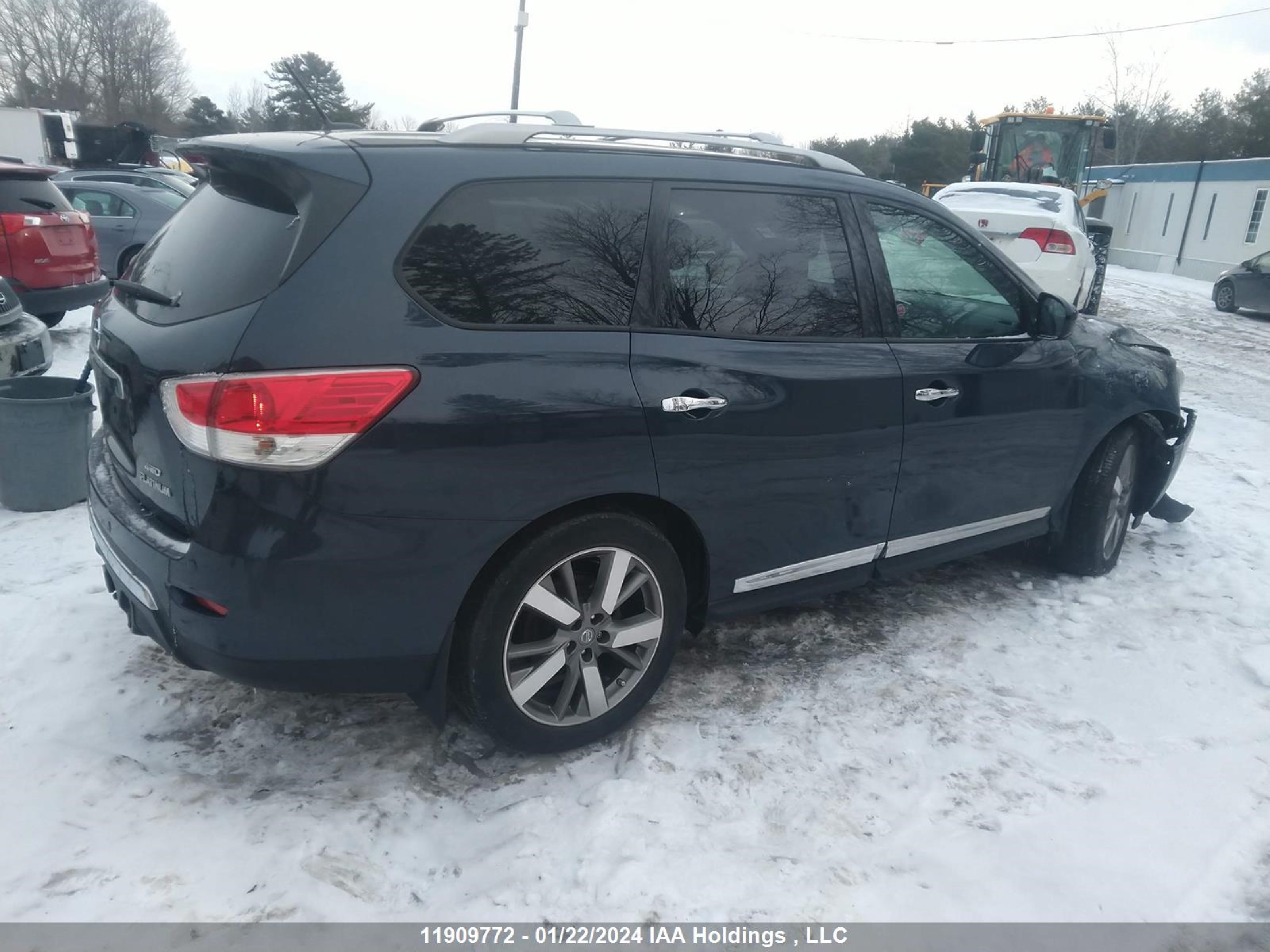 Photo 3 VIN: 5N1AR2MM1EC656132 - NISSAN PATHFINDER 