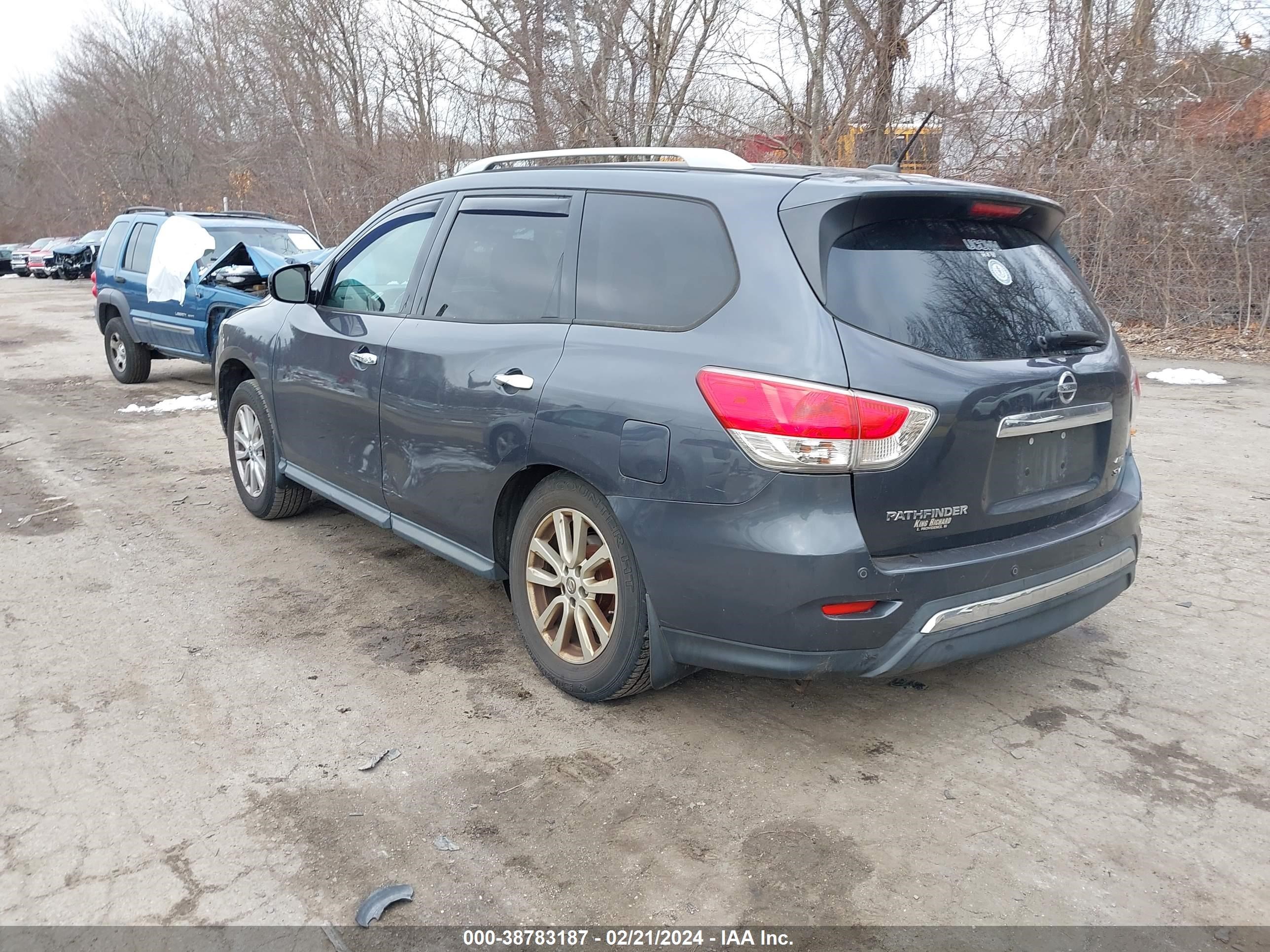 Photo 2 VIN: 5N1AR2MM3DC650735 - NISSAN PATHFINDER 