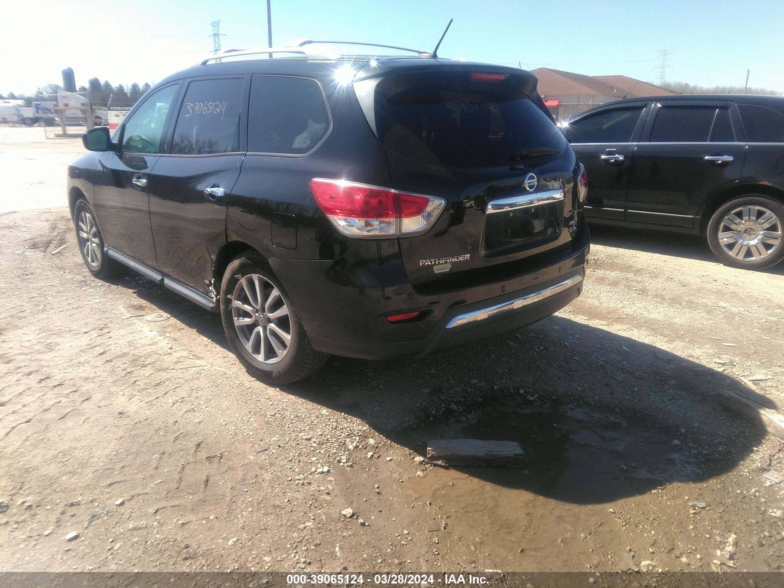 Photo 2 VIN: 5N1AR2MM4DC618652 - NISSAN PATHFINDER 