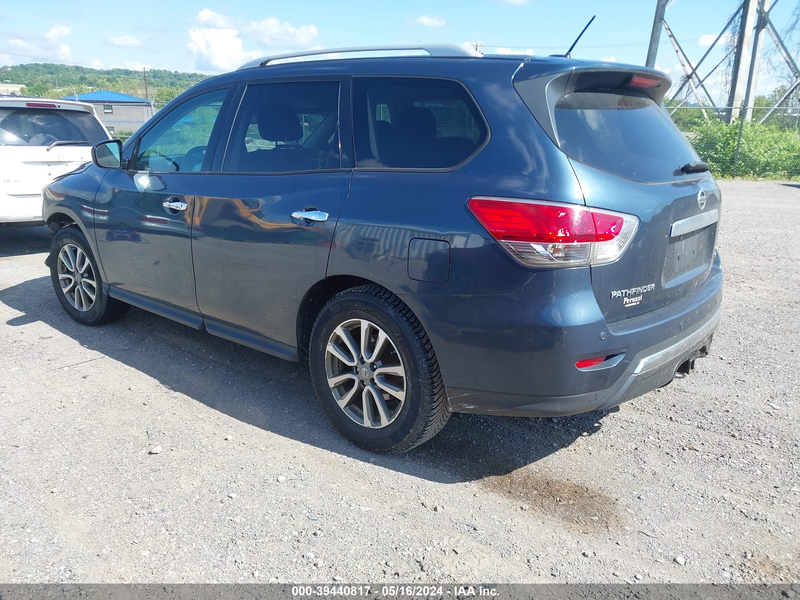 Photo 2 VIN: 5N1AR2MM4EC618992 - NISSAN PATHFINDER 