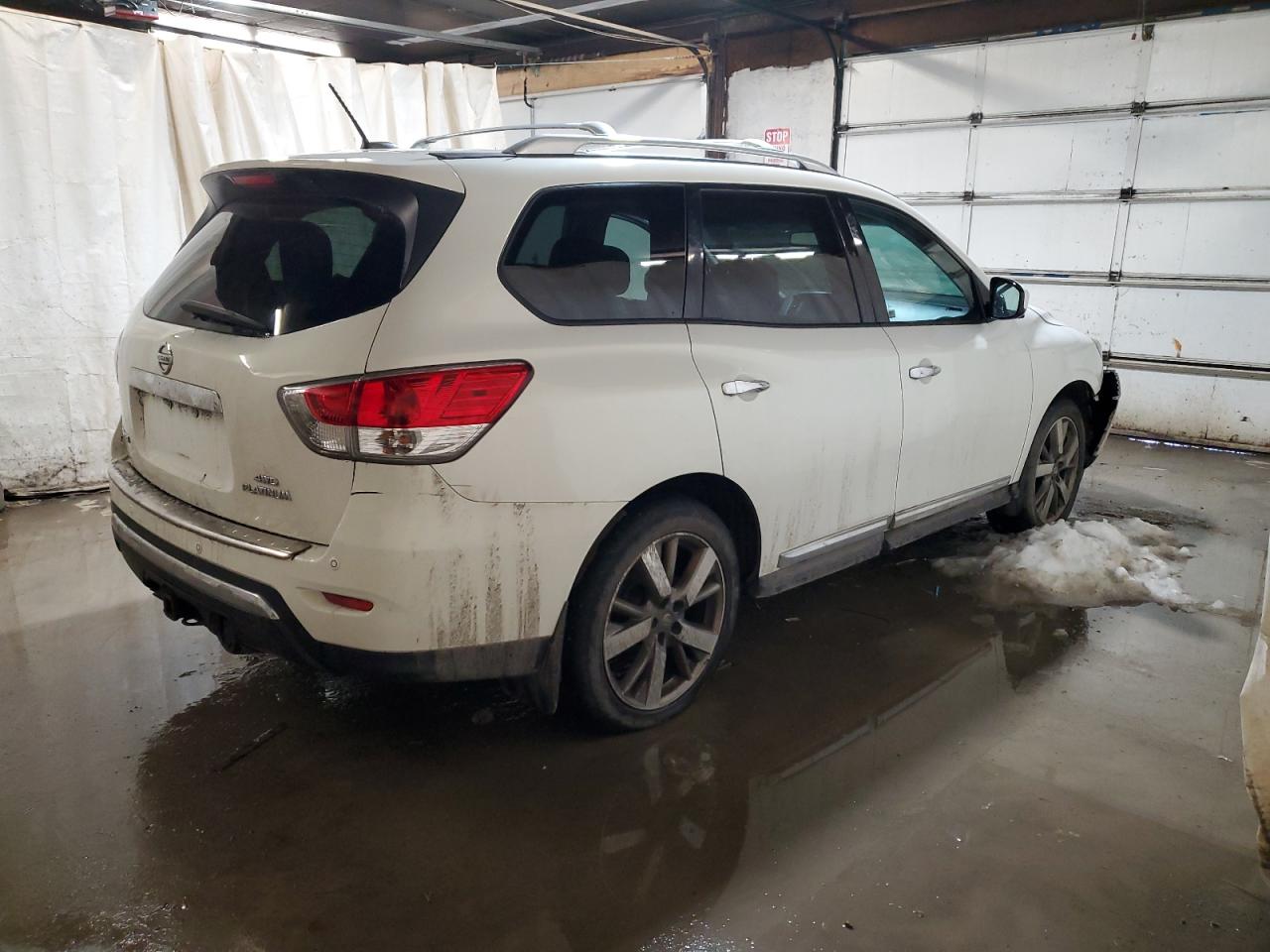 Photo 2 VIN: 5N1AR2MM5EC721998 - NISSAN PATHFINDER 
