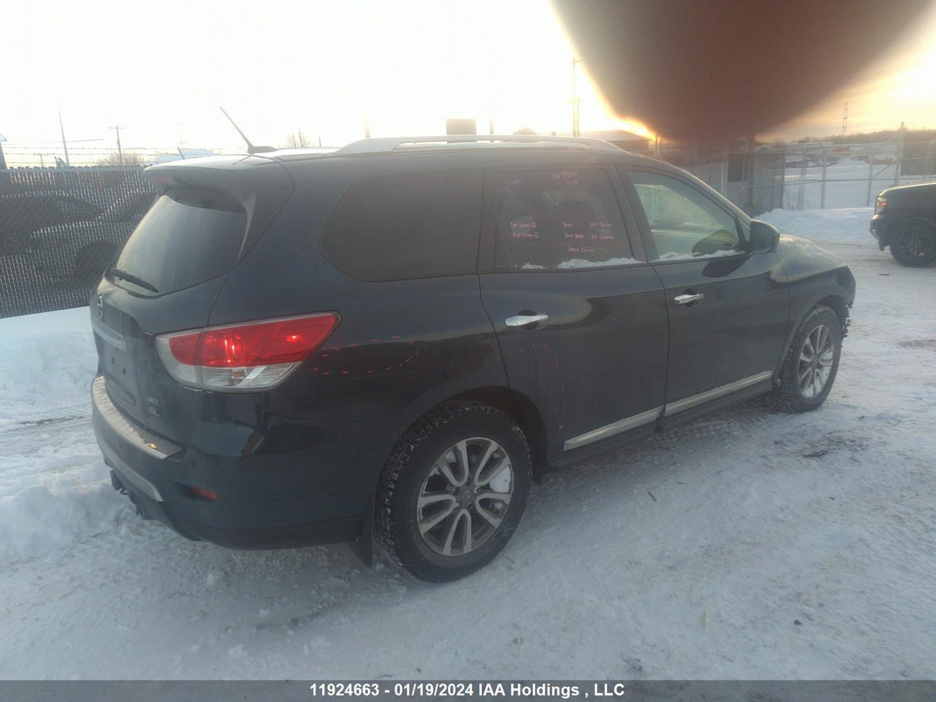 Photo 3 VIN: 5N1AR2MM5FC605962 - NISSAN PATHFINDER 